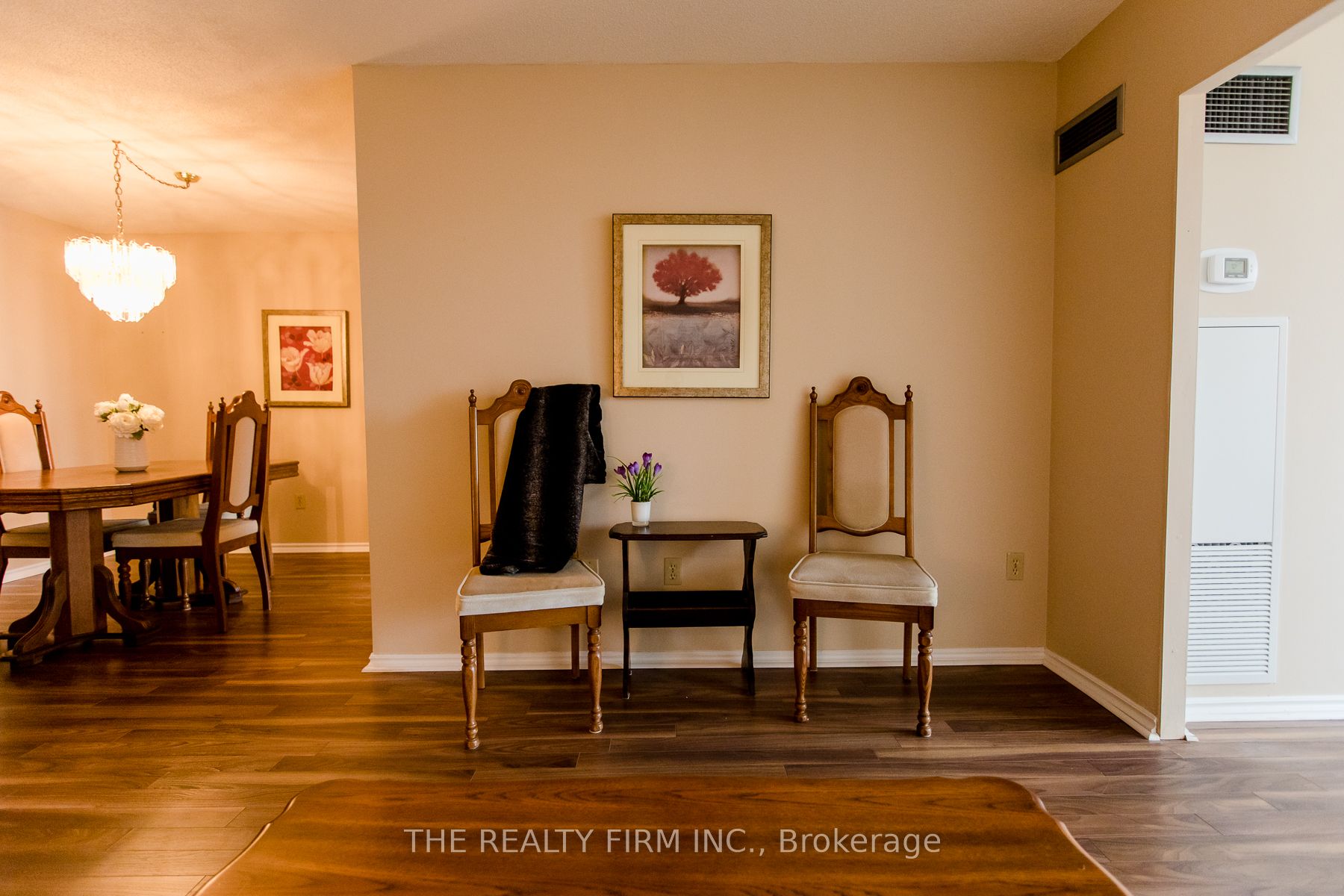 100 County Court Boulevard 406 Property Photo 13
