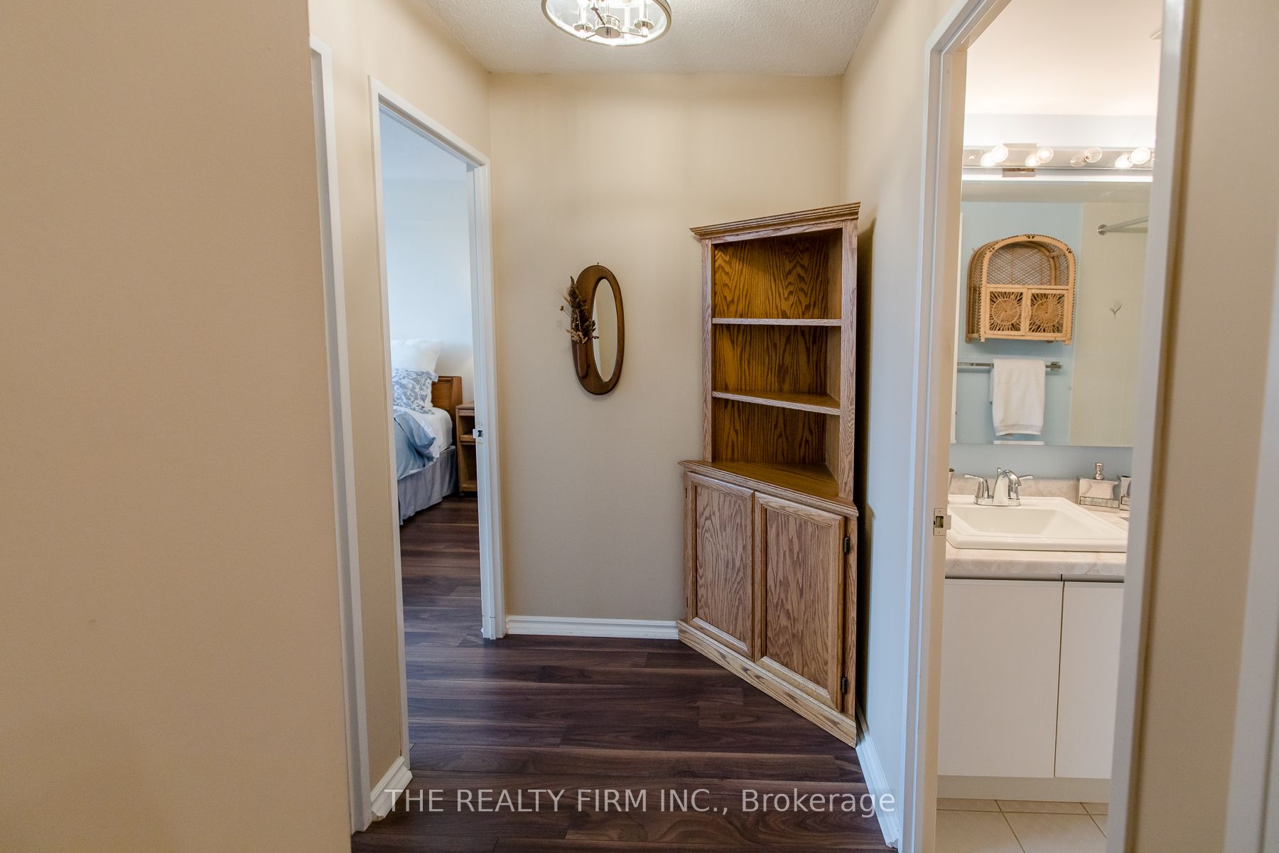 100 County Court Boulevard 406 Property Photo 22