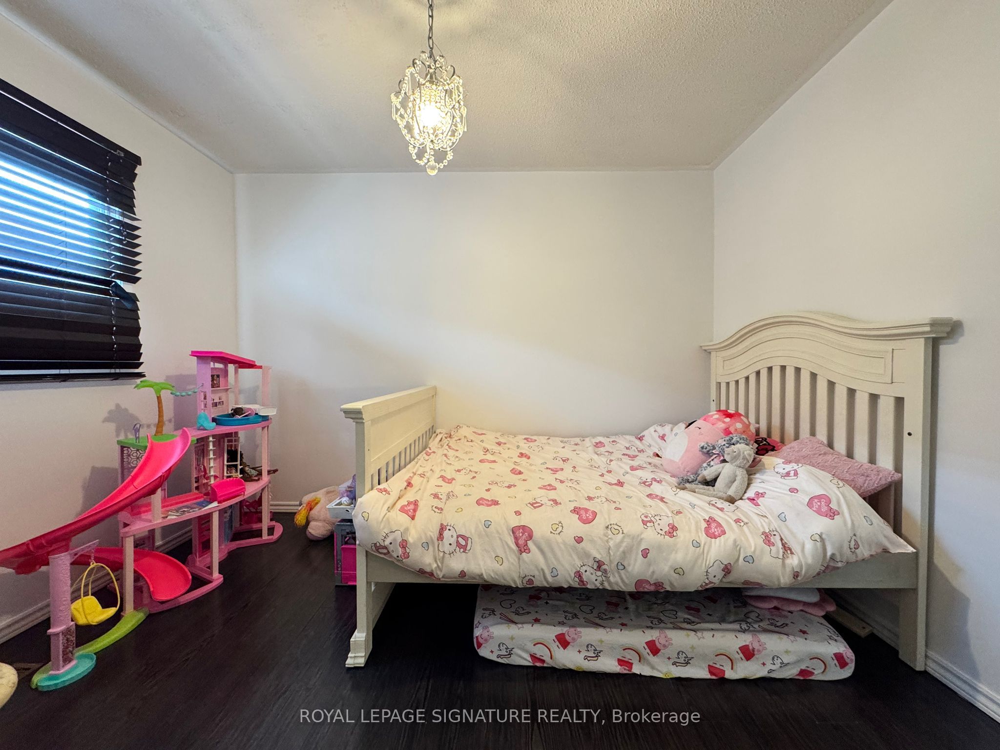 5 Kintyre Street Property Photo 17