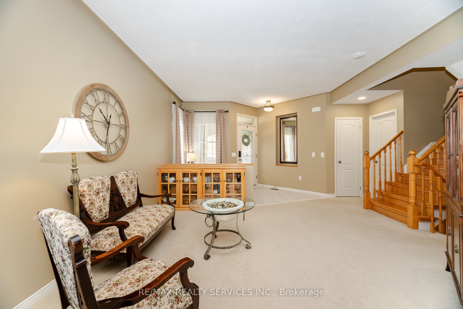 8 Inwood Place Property Photo 6