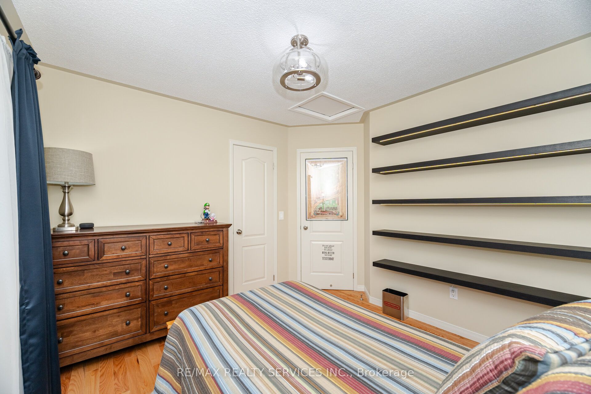 8 Inwood Place Property Photo 23