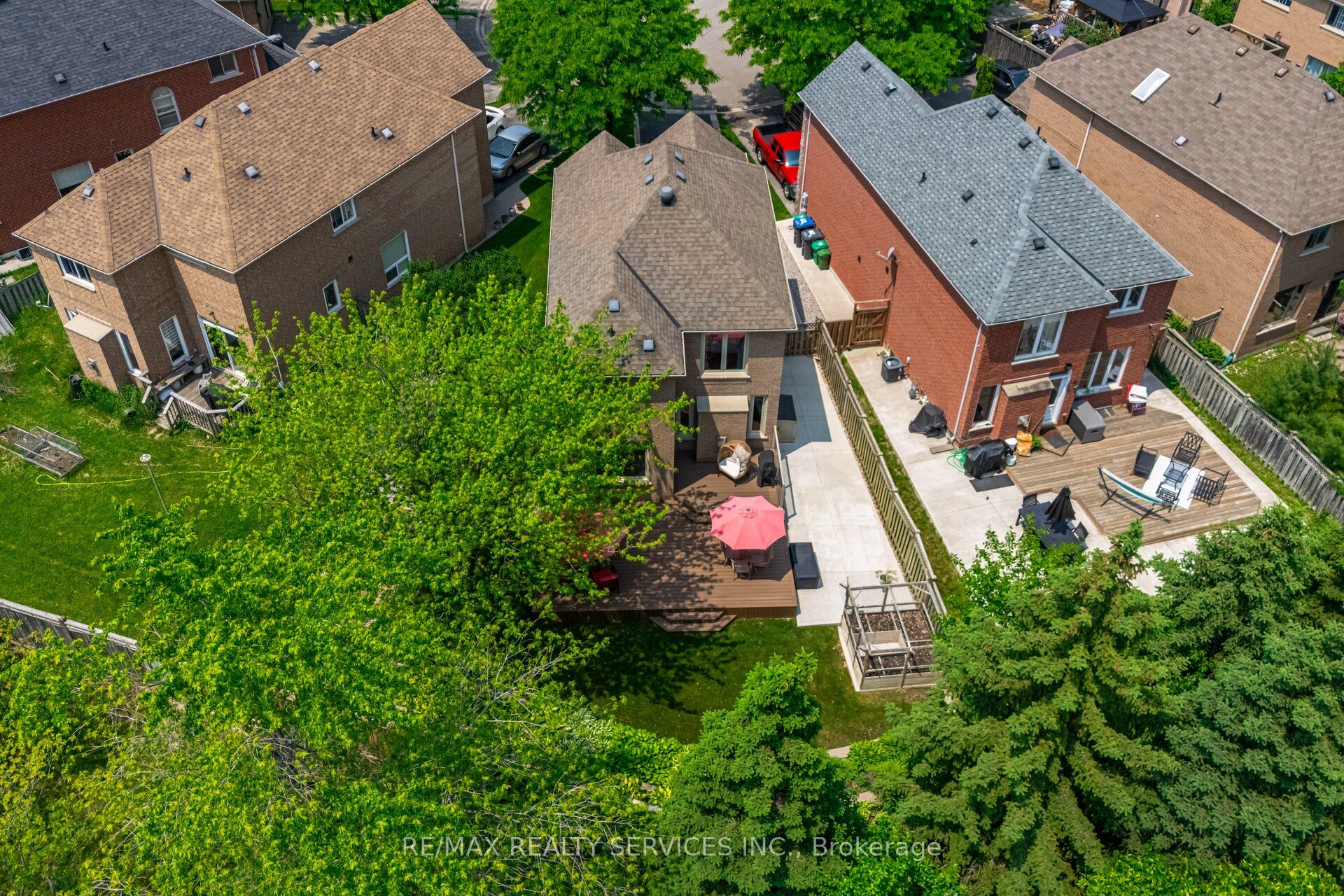 8 Inwood Place Property Photo 44