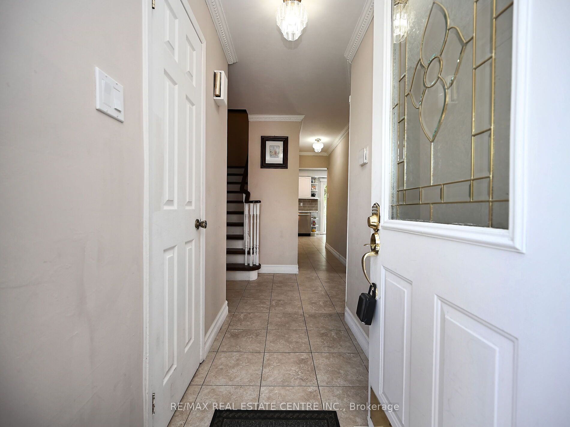8 Stephensen Court Property Photo 5