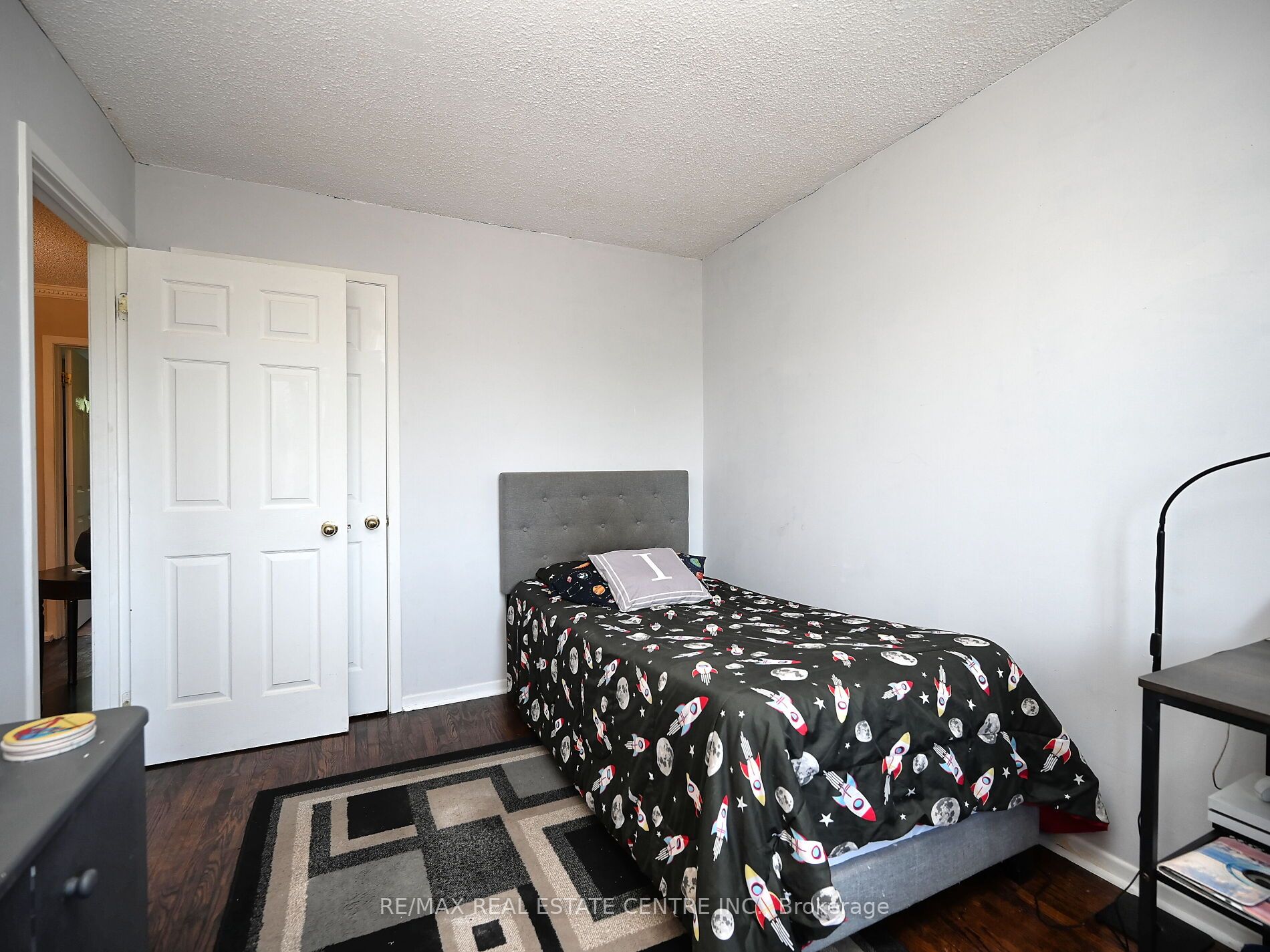 8 Stephensen Court Property Photo 28