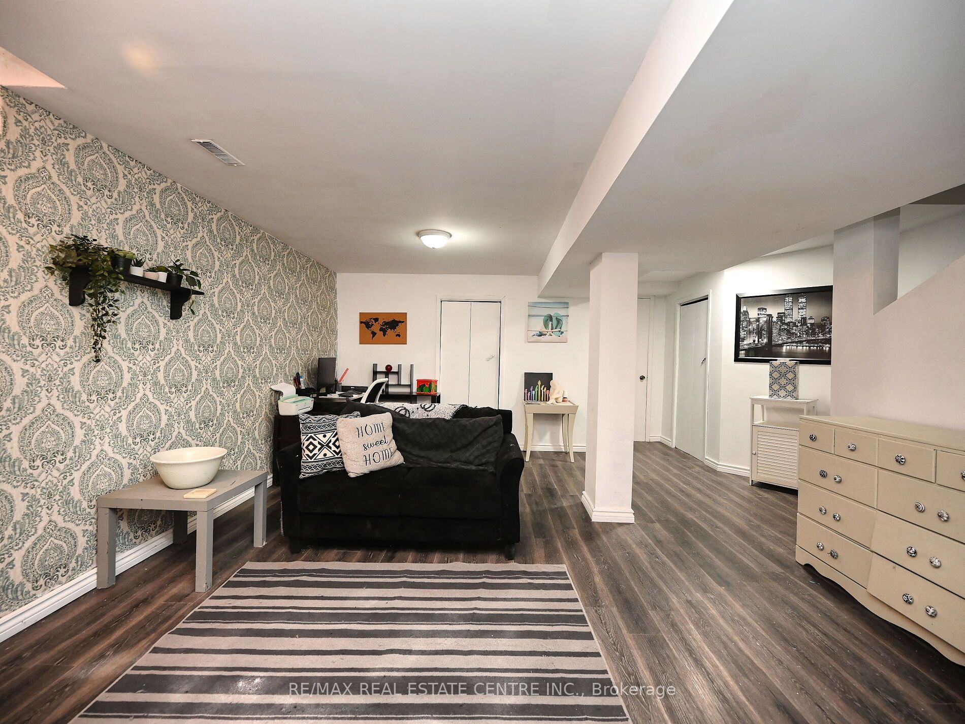 8 Stephensen Court Property Photo 37