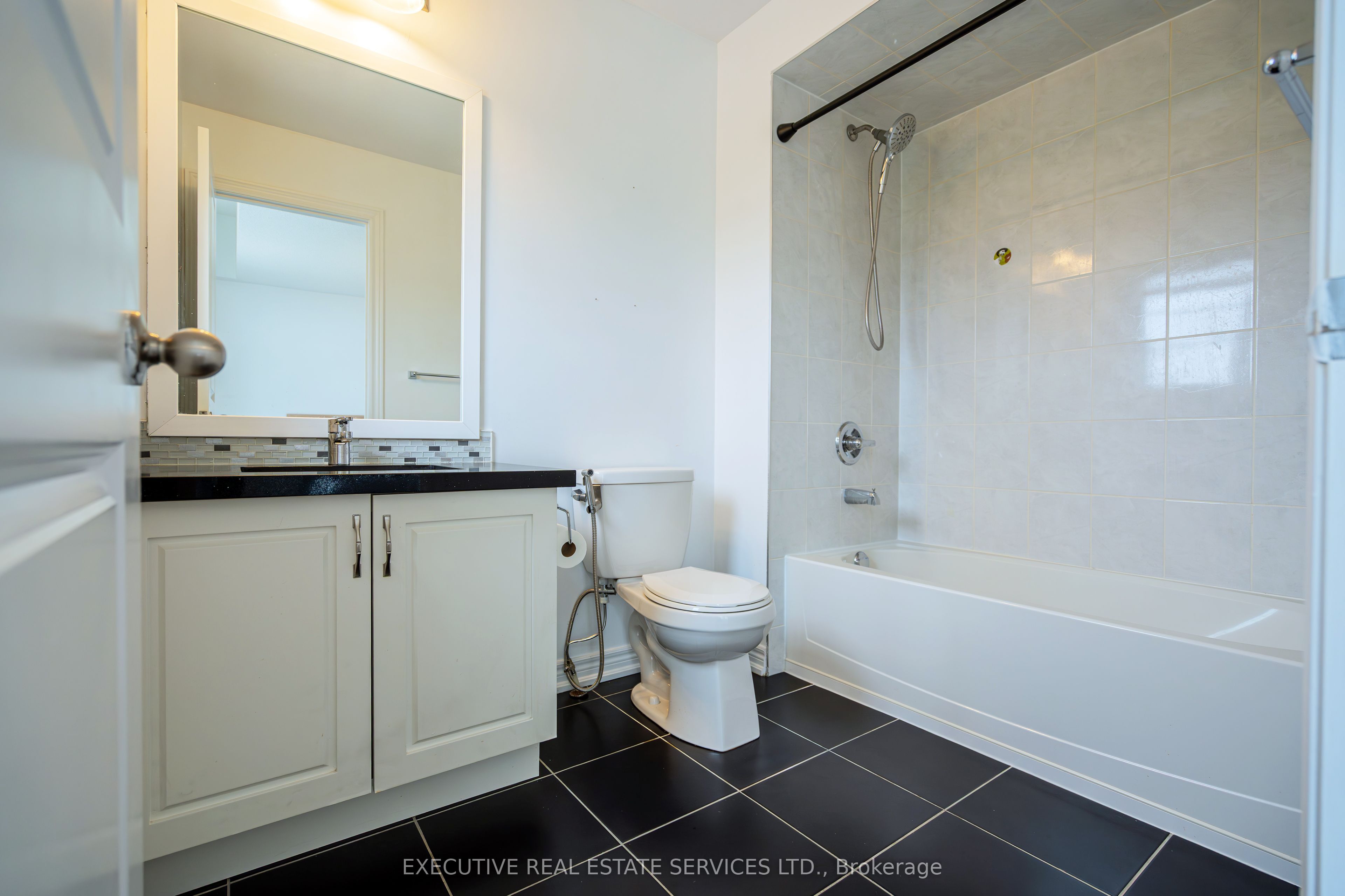 255 Buick Boulevard Property Photo 26