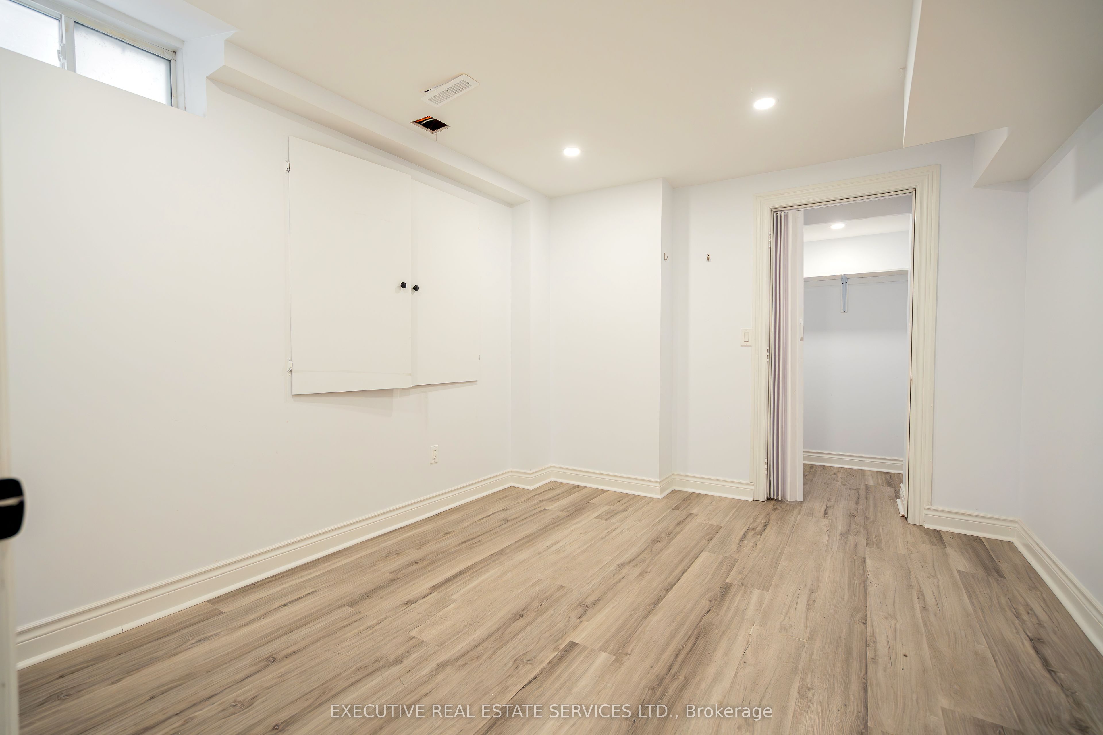 255 Buick Boulevard Property Photo 37