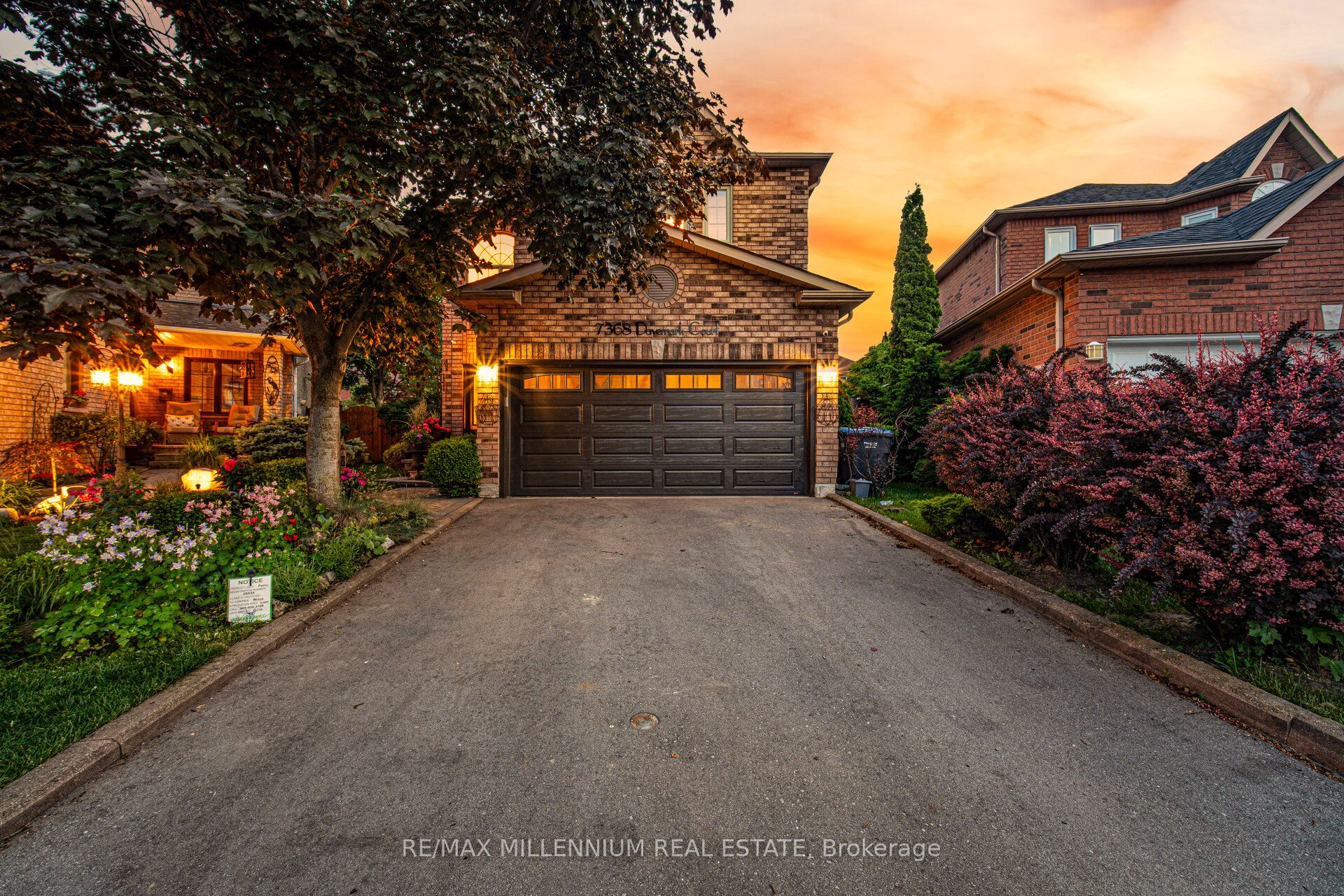 7368 Davemark Court Property Photo 1