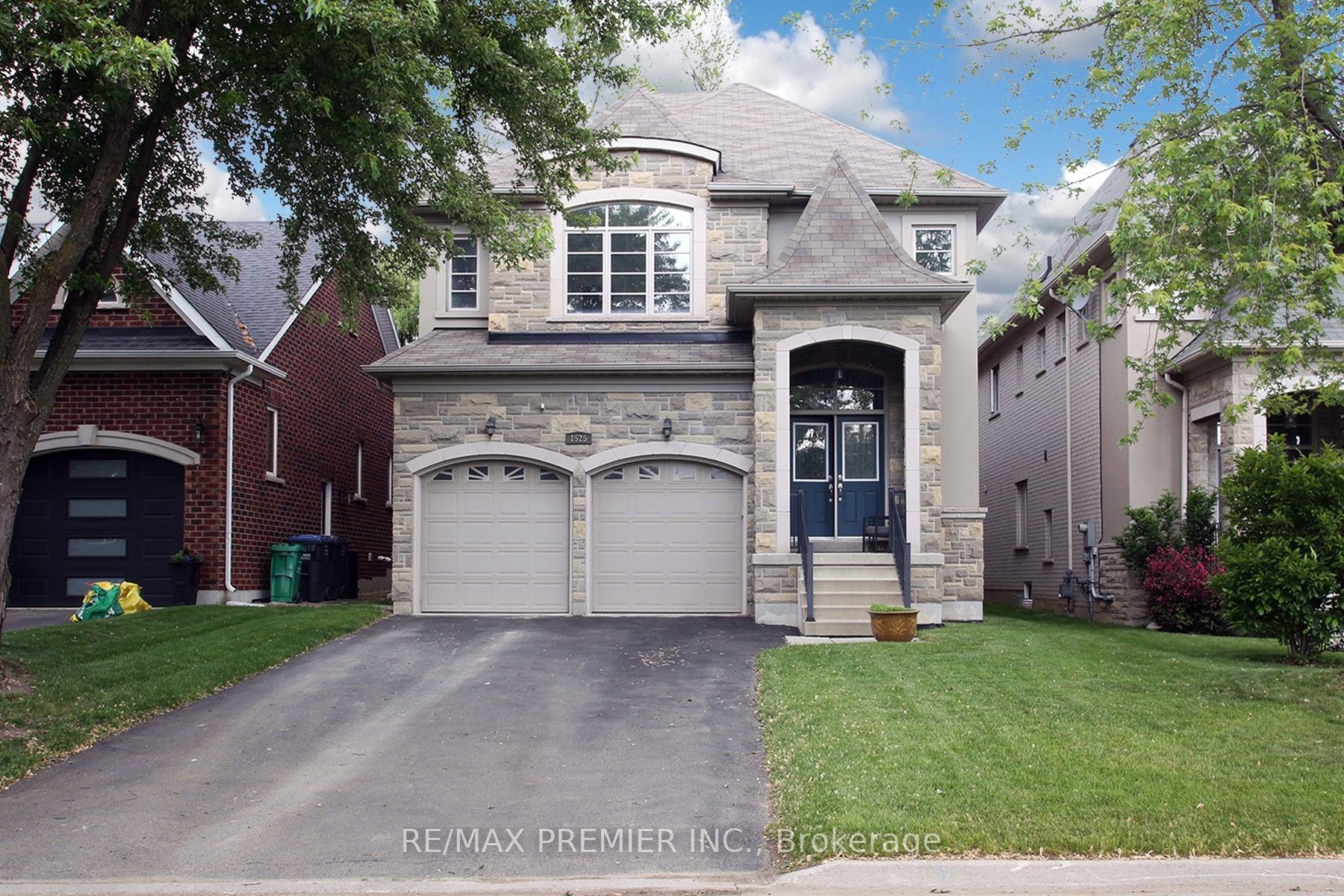 1525 Barbertown Road Property Photo 1