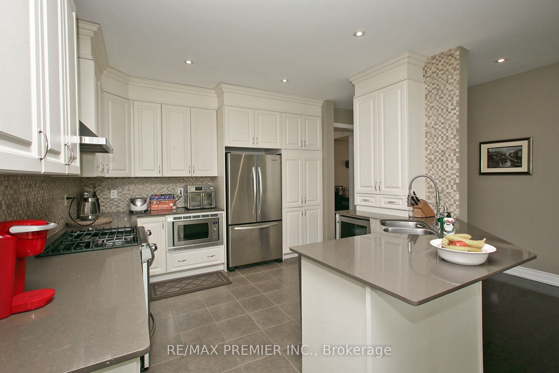 1525 Barbertown Road Property Photo 8