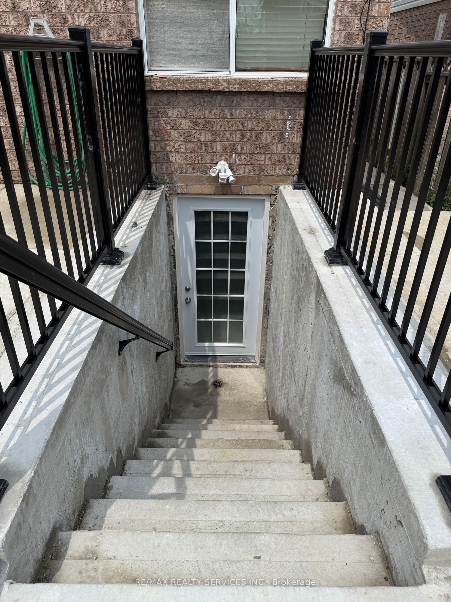 8 Cordgrass Crescent Bsmt Property Photo 1