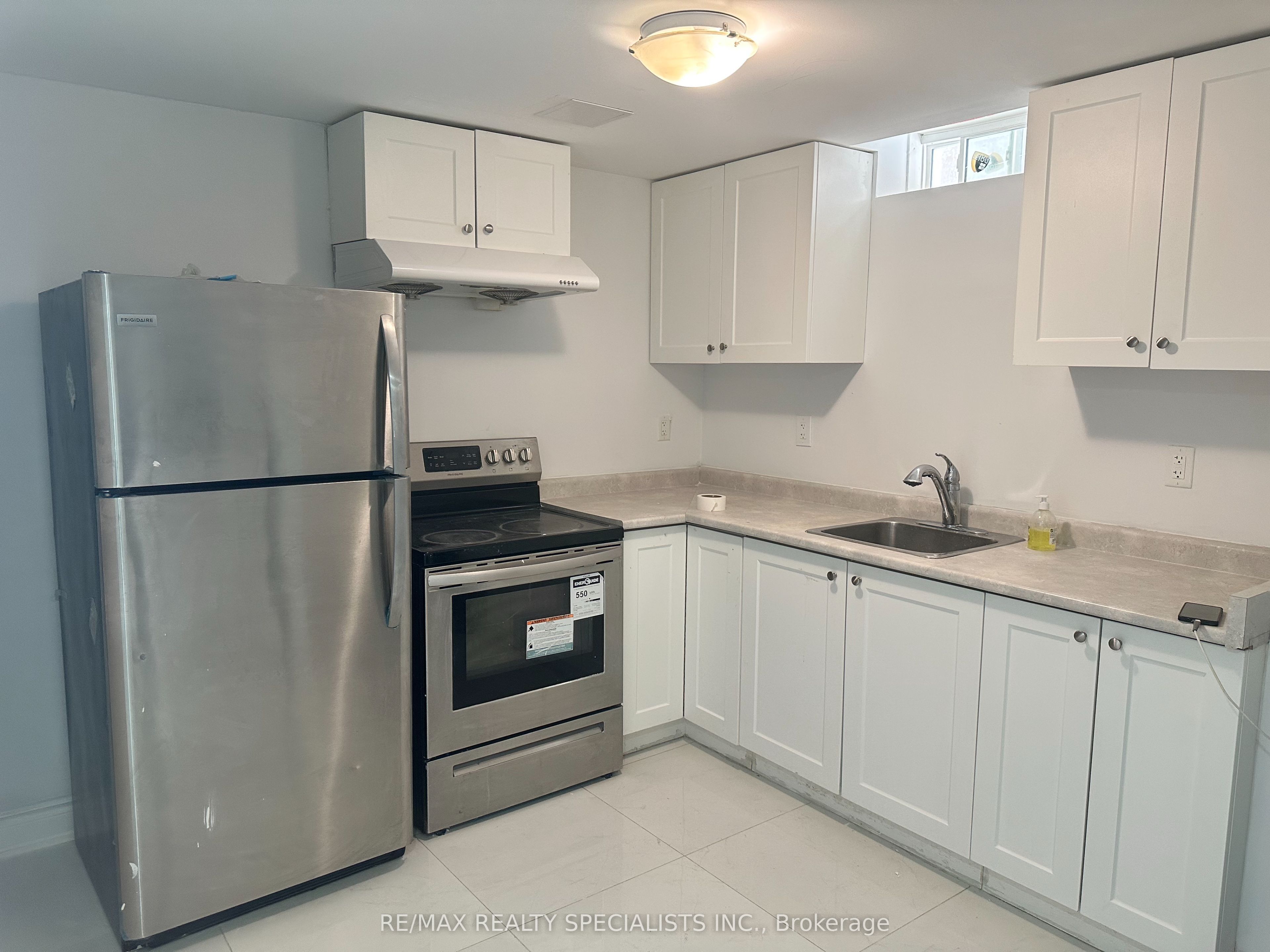 15 Taurus Road Bsmnt Property Photo 4