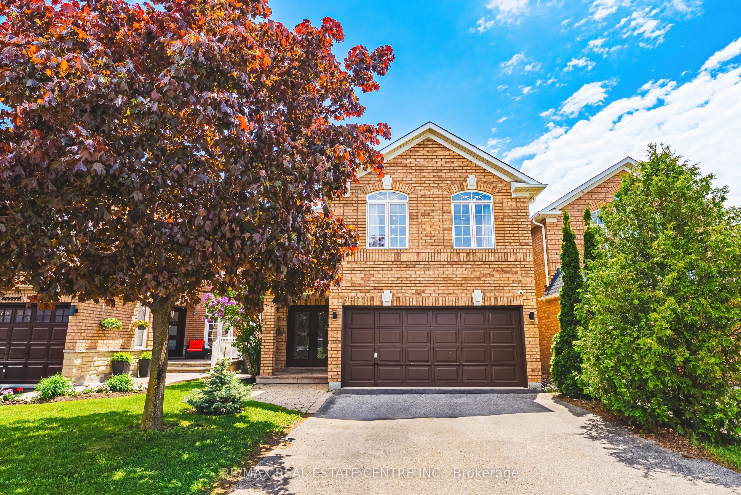 3360 Laburnum Crescent Property Photo 1