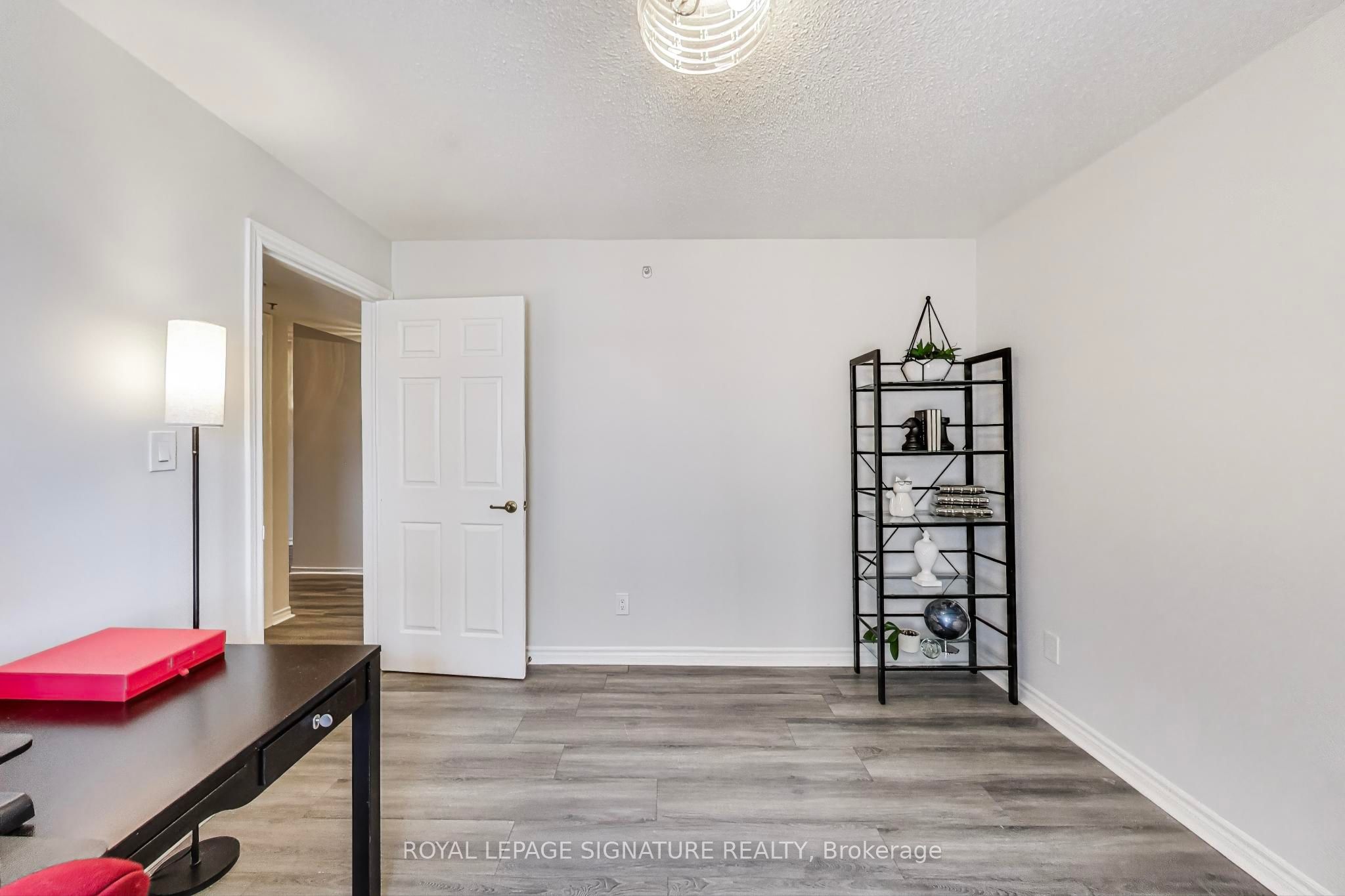 #411 - 1460 Bishops Gate Property Photo 19