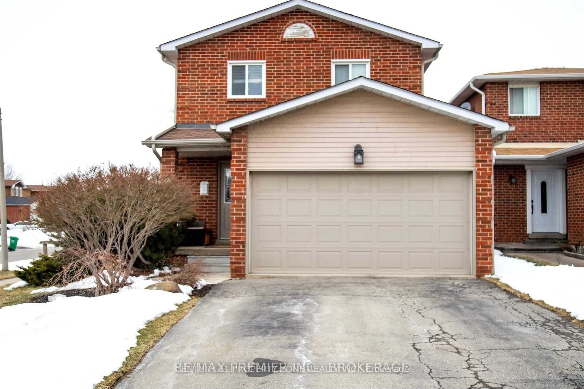 61 Ecclestone Drive Property Photo 1