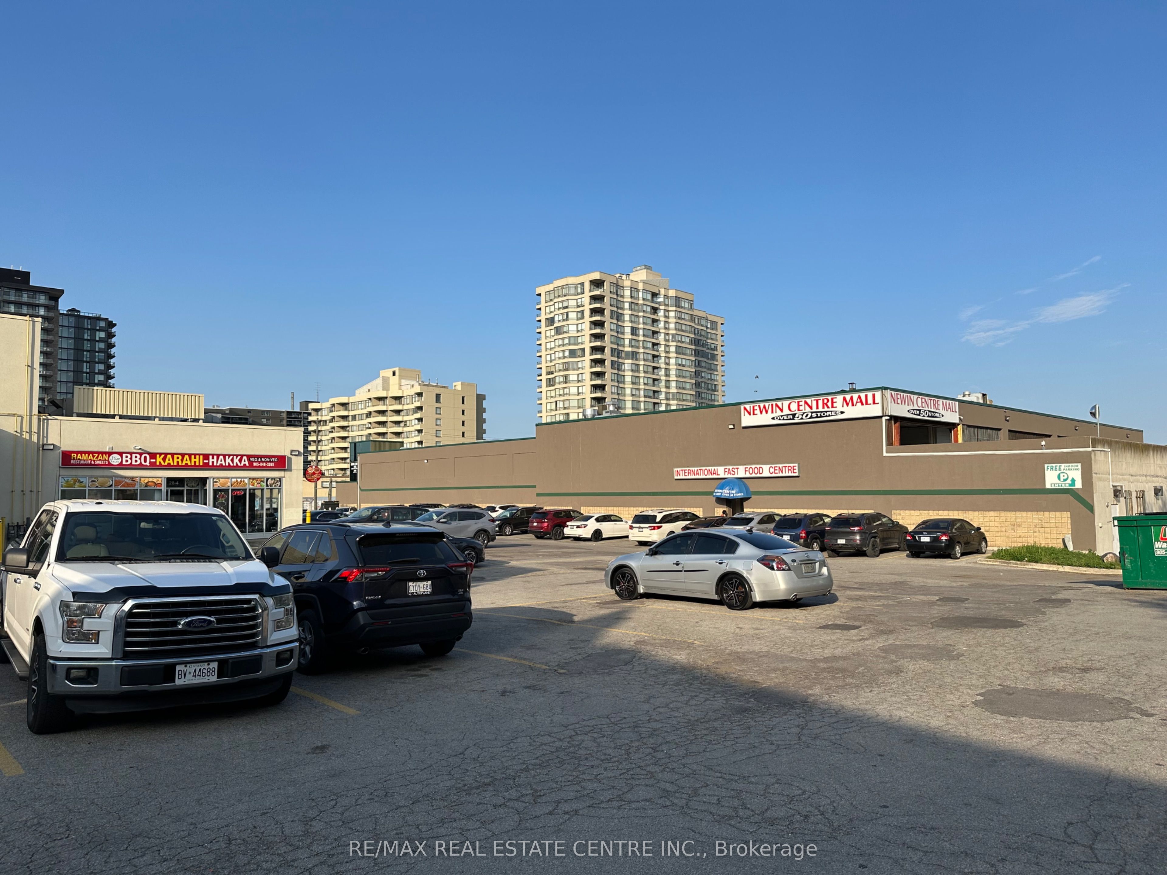 20 Dundas Street E #3 Property Photo 9