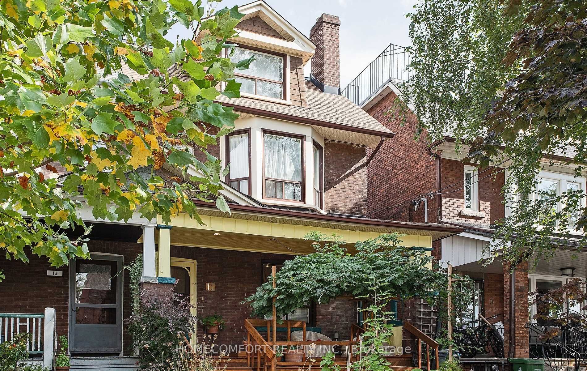 11 Pauline Avenue Lower Property Photo 2
