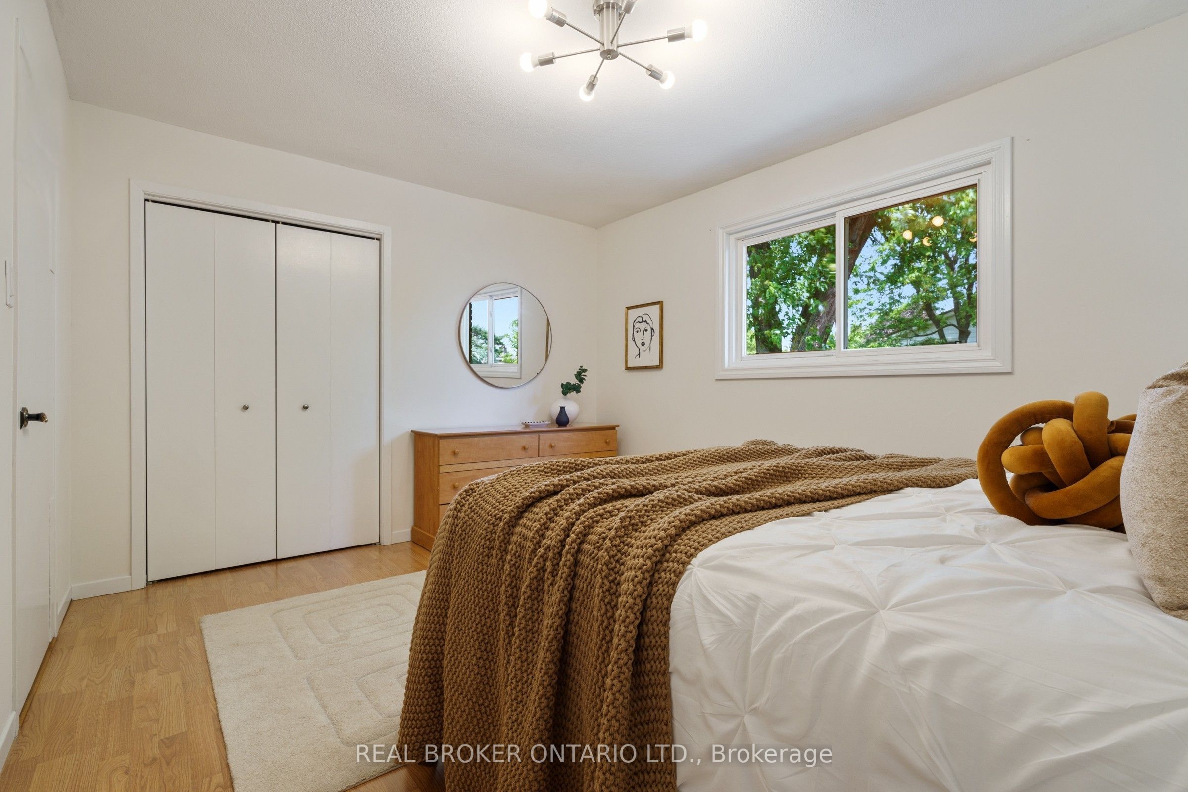 3120 Bentworth Drive Property Photo 13