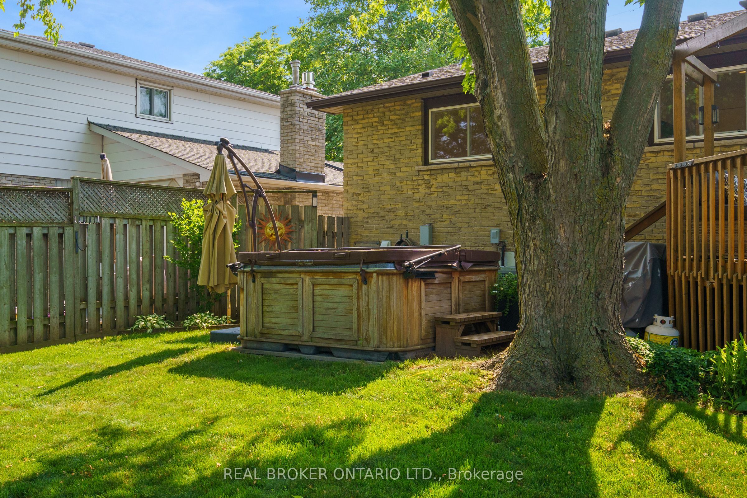 3120 Bentworth Drive Property Photo 29