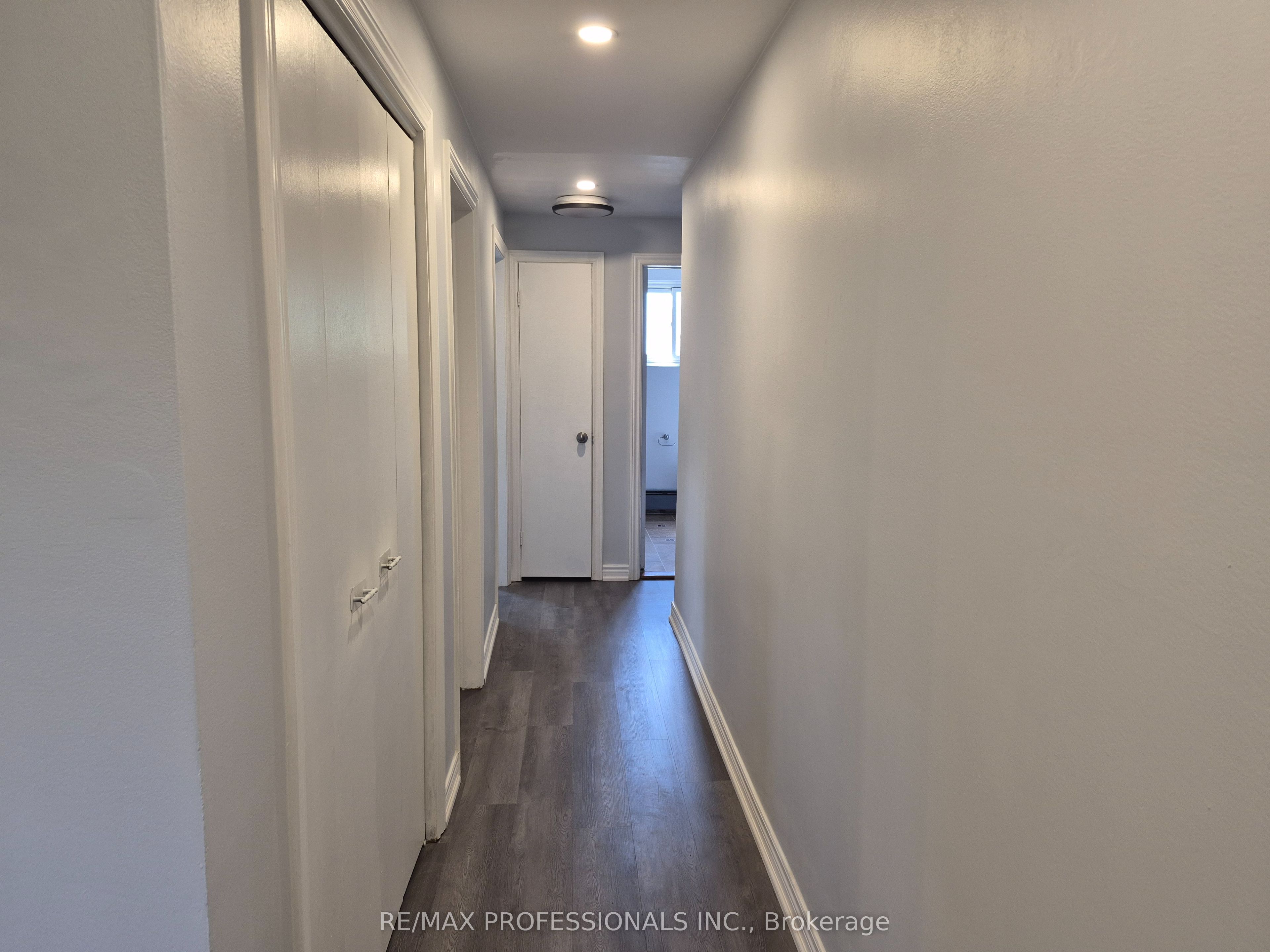 9 Branch Avenue Lower Property Photo 3