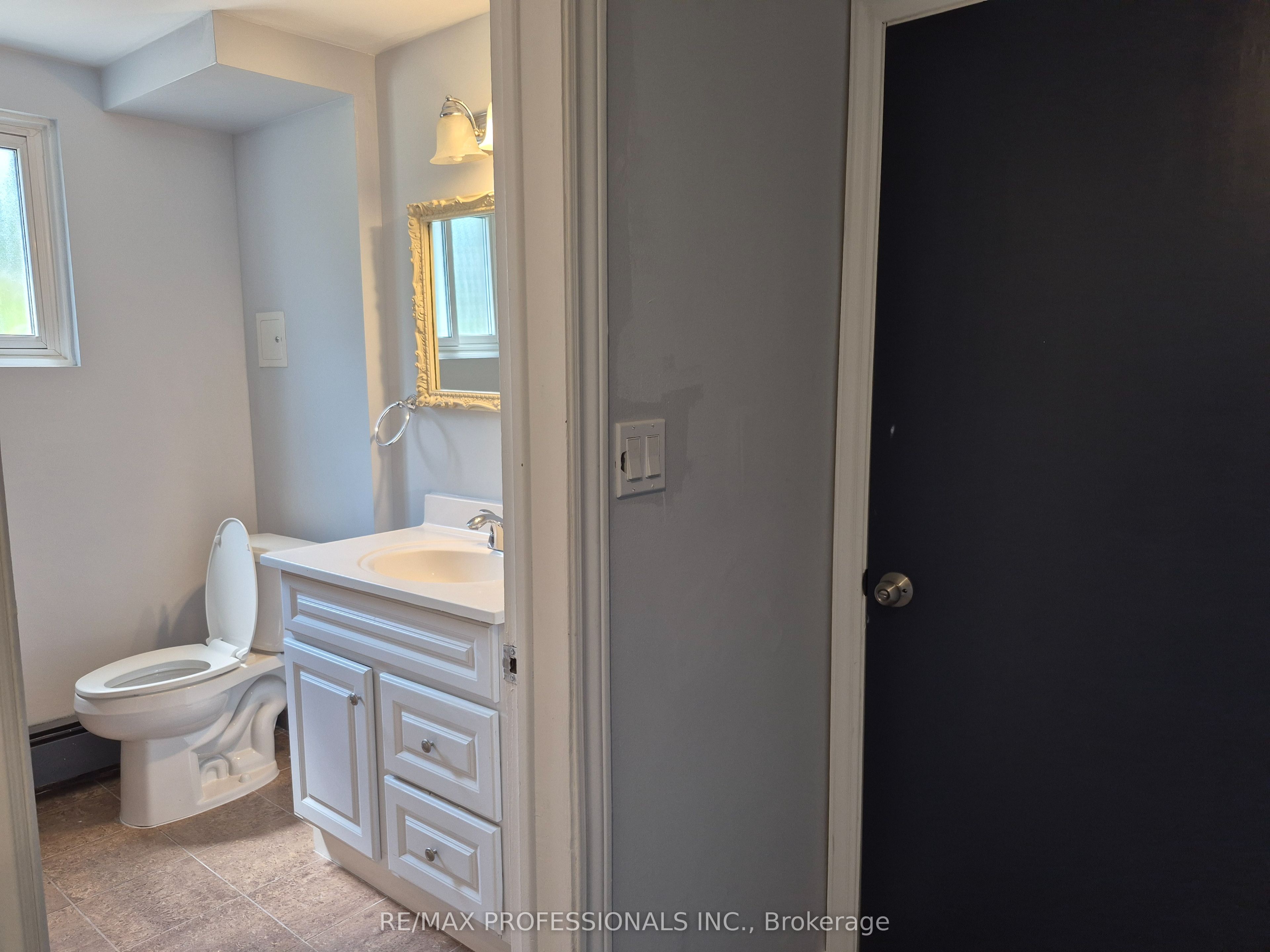 9 Branch Avenue Lower Property Photo 6