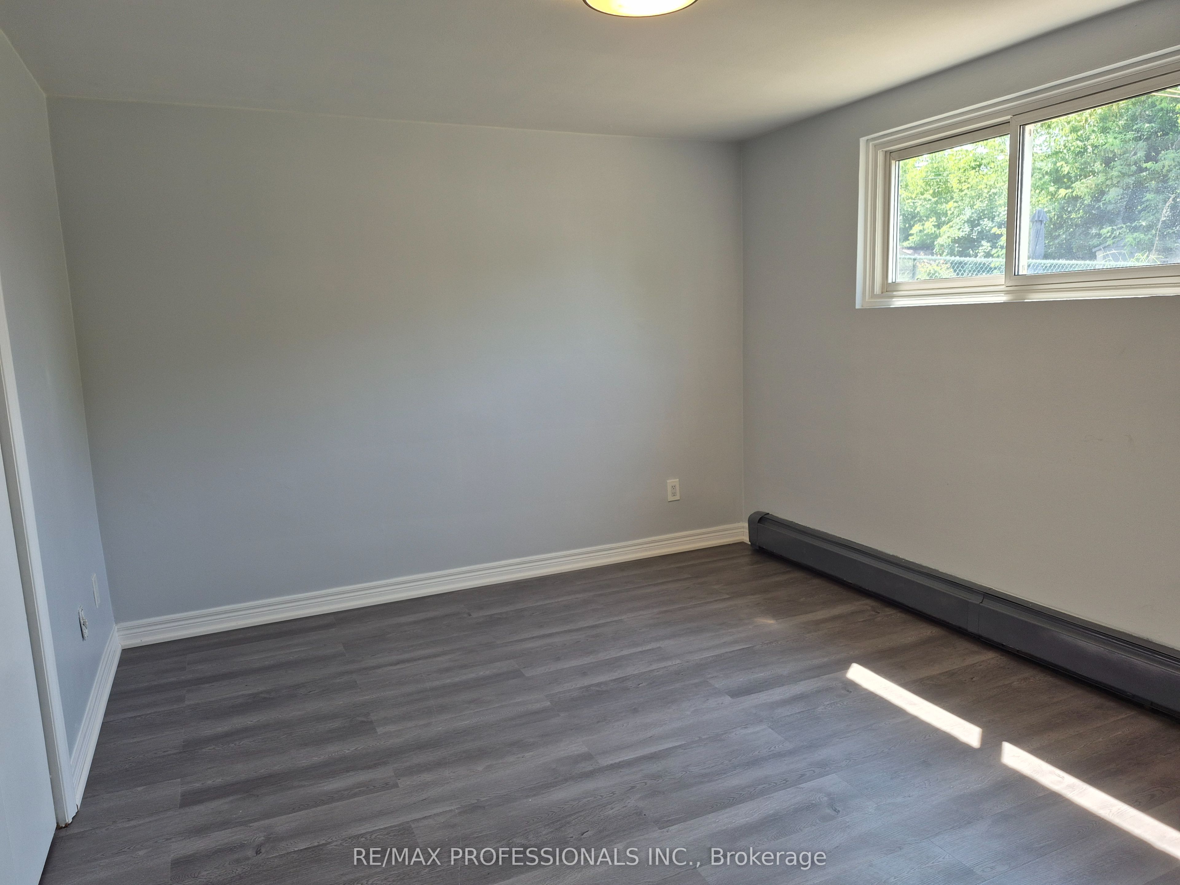 9 Branch Avenue Lower Property Photo 9