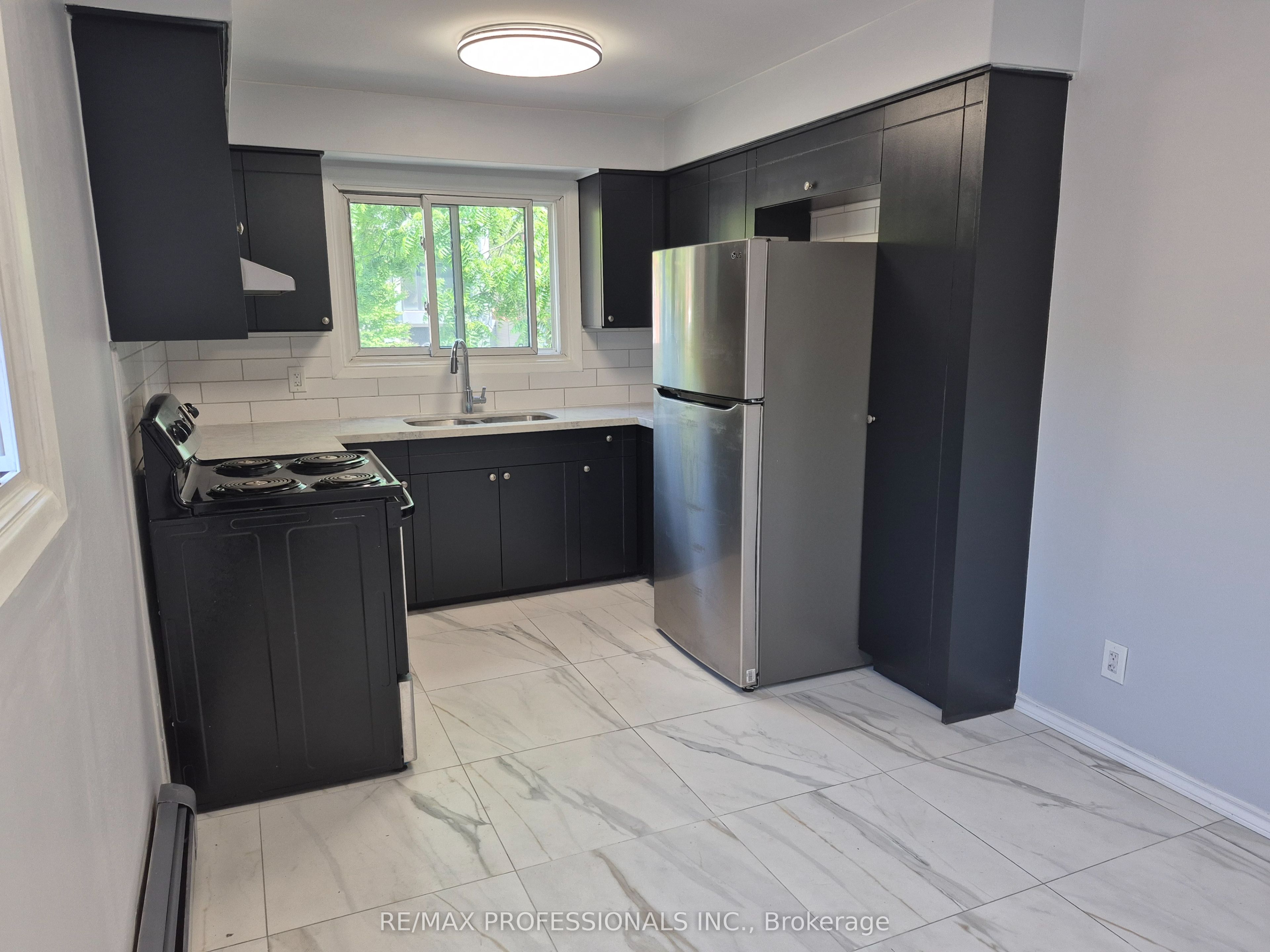 9 Branch Avenue Main Property Photo 4