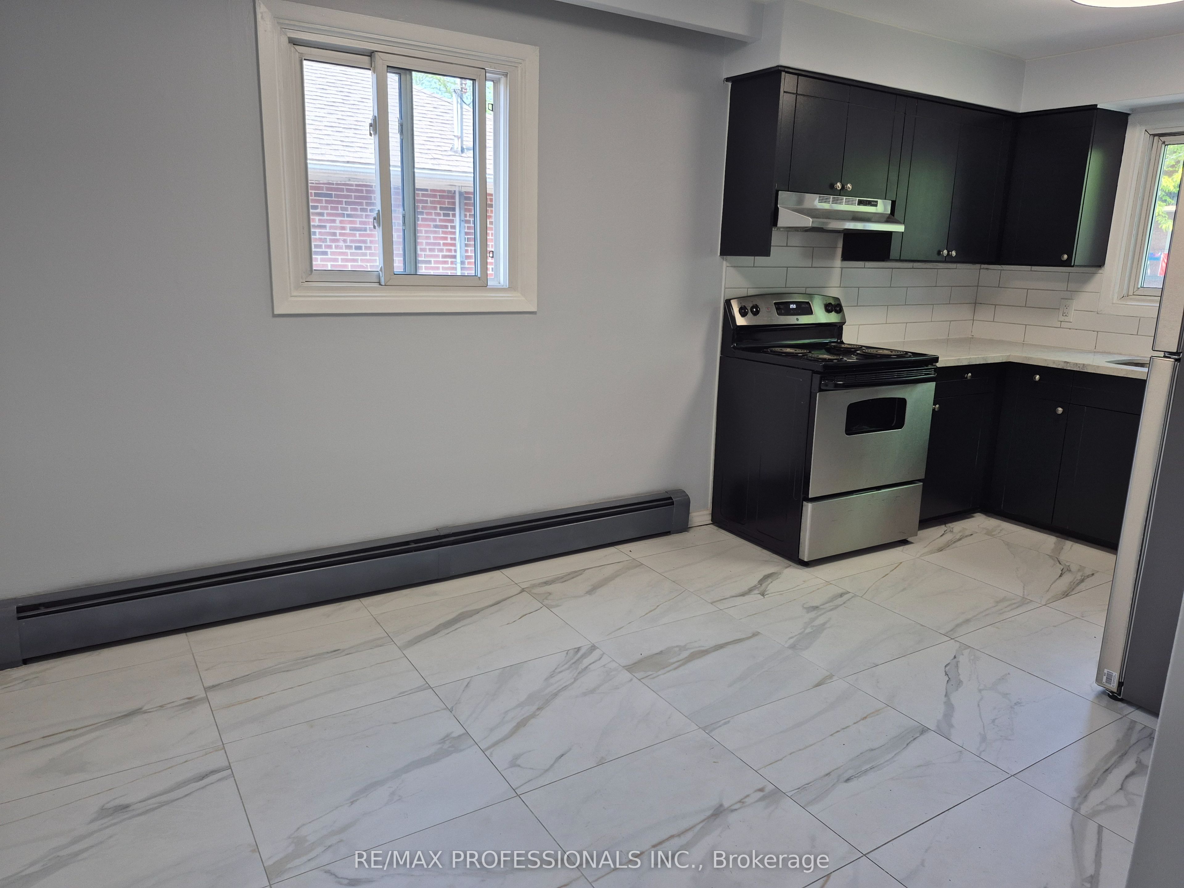 9 Branch Avenue Main Property Photo 5