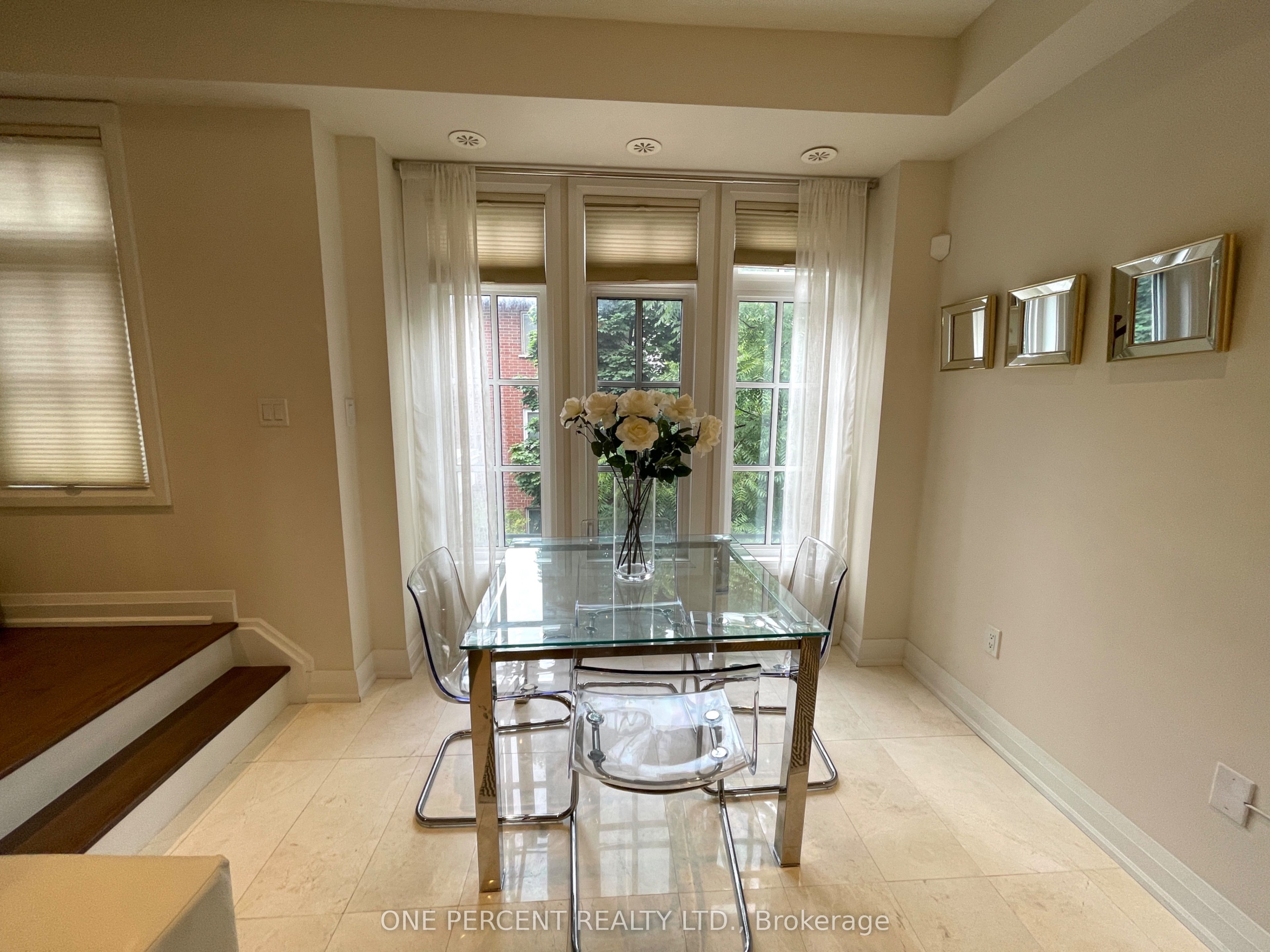 #12 - 3077 Cawthra Road Property Photo 16