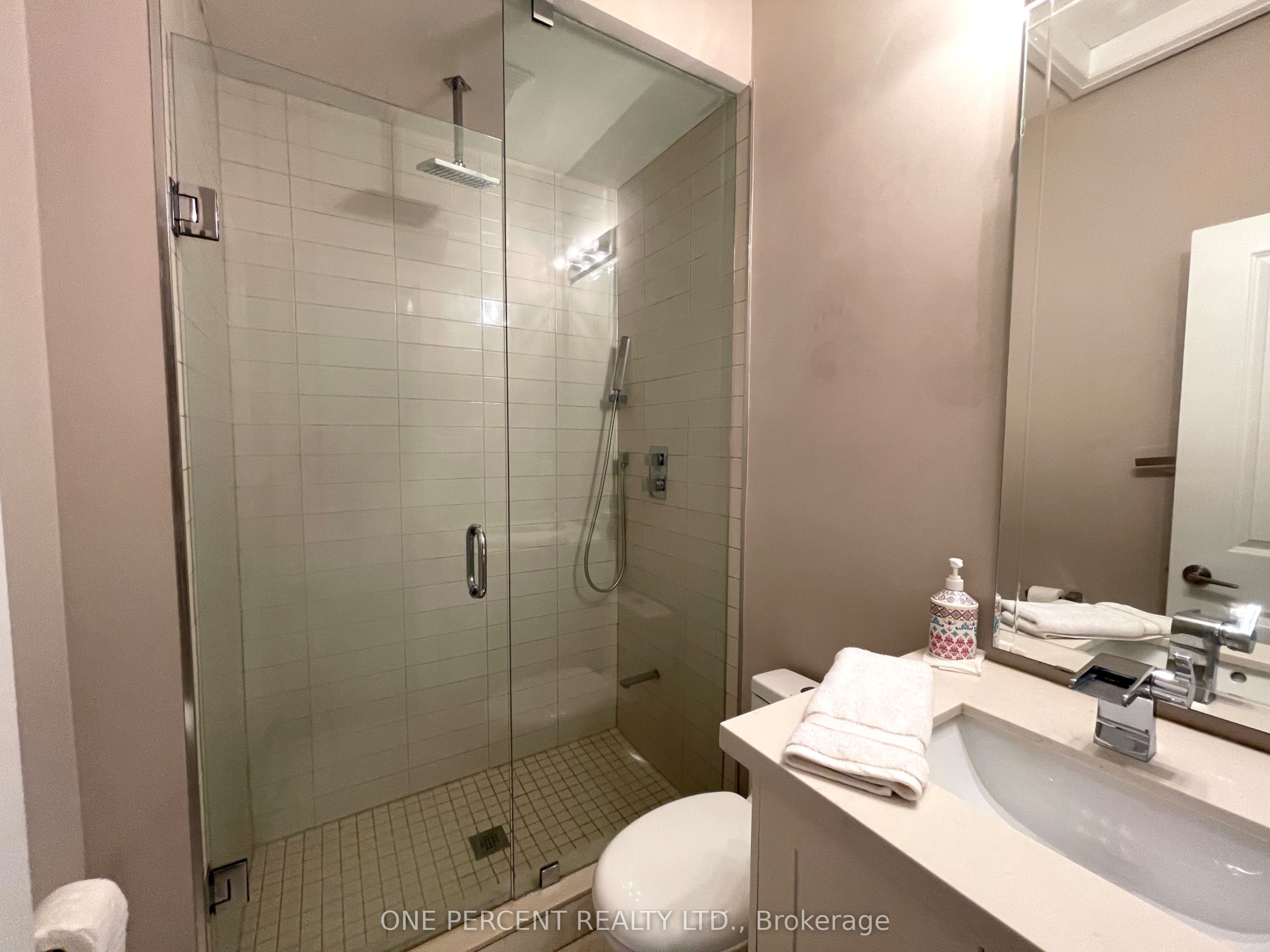 #12 - 3077 Cawthra Road Property Photo 26