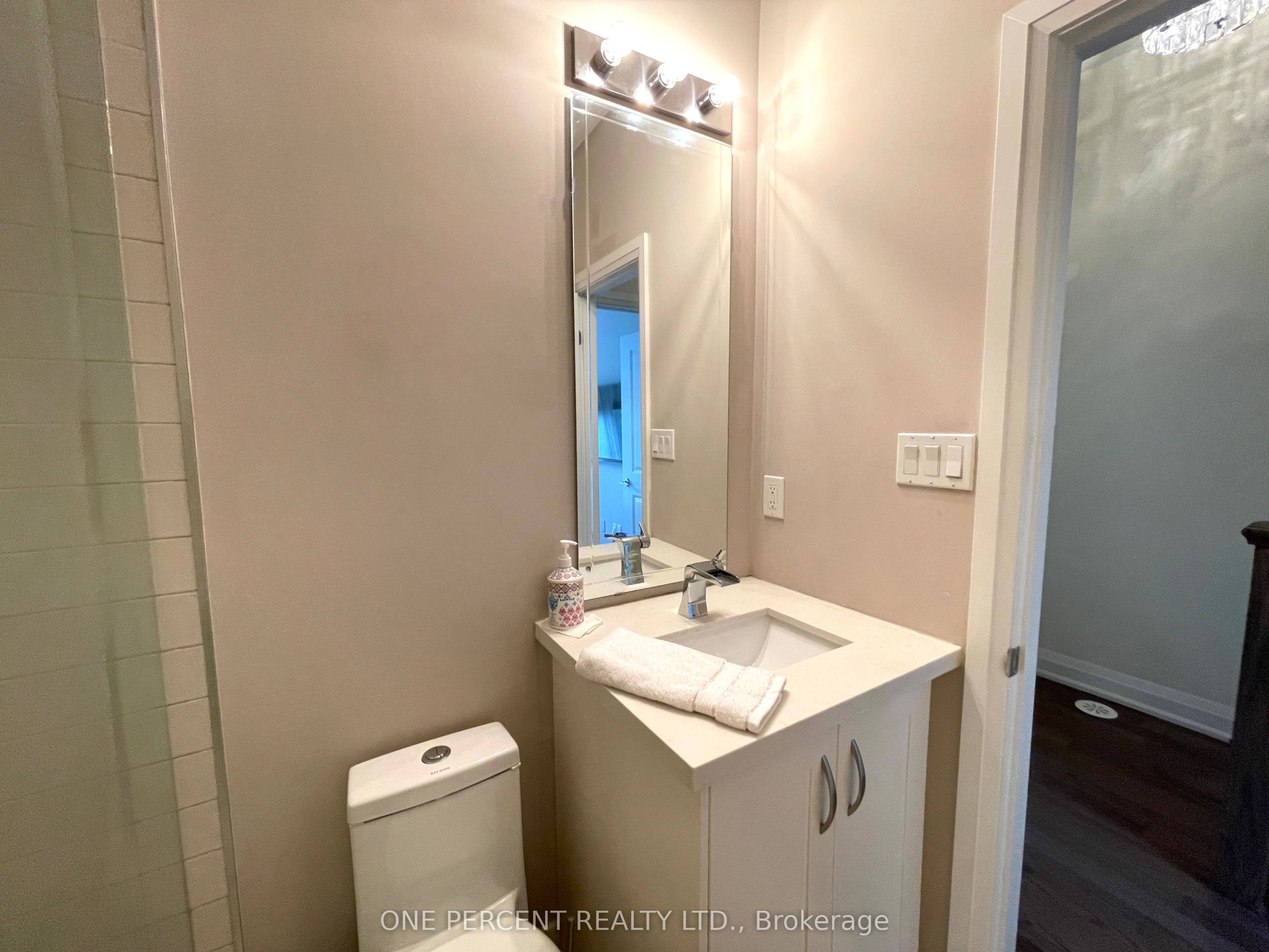 #12 - 3077 Cawthra Road Property Photo 27