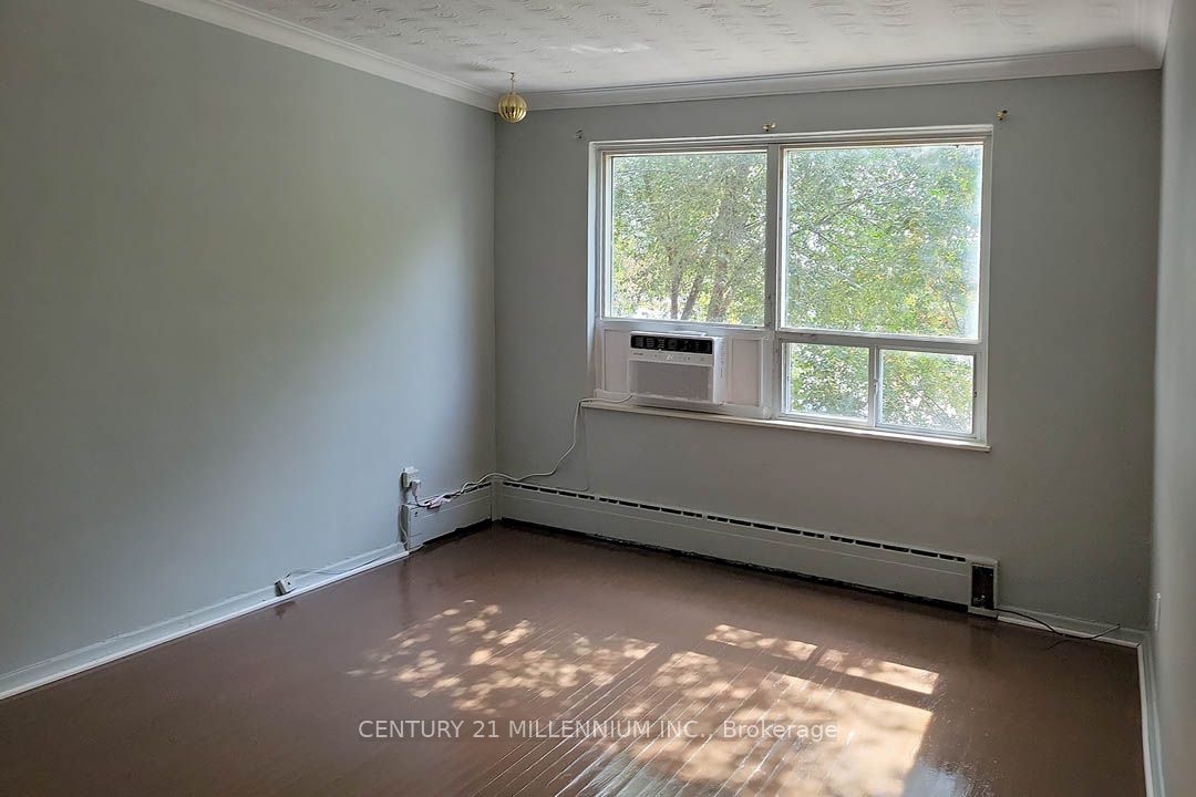 1353 Weston Road Property Photo 6