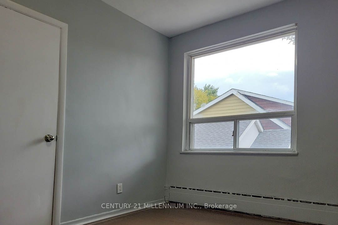 1353 Weston Road Property Photo 7