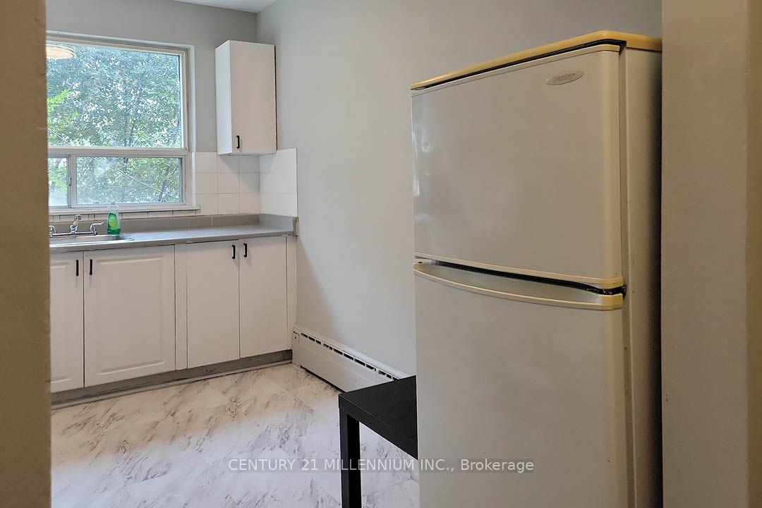 1353 Weston Road Property Photo 10