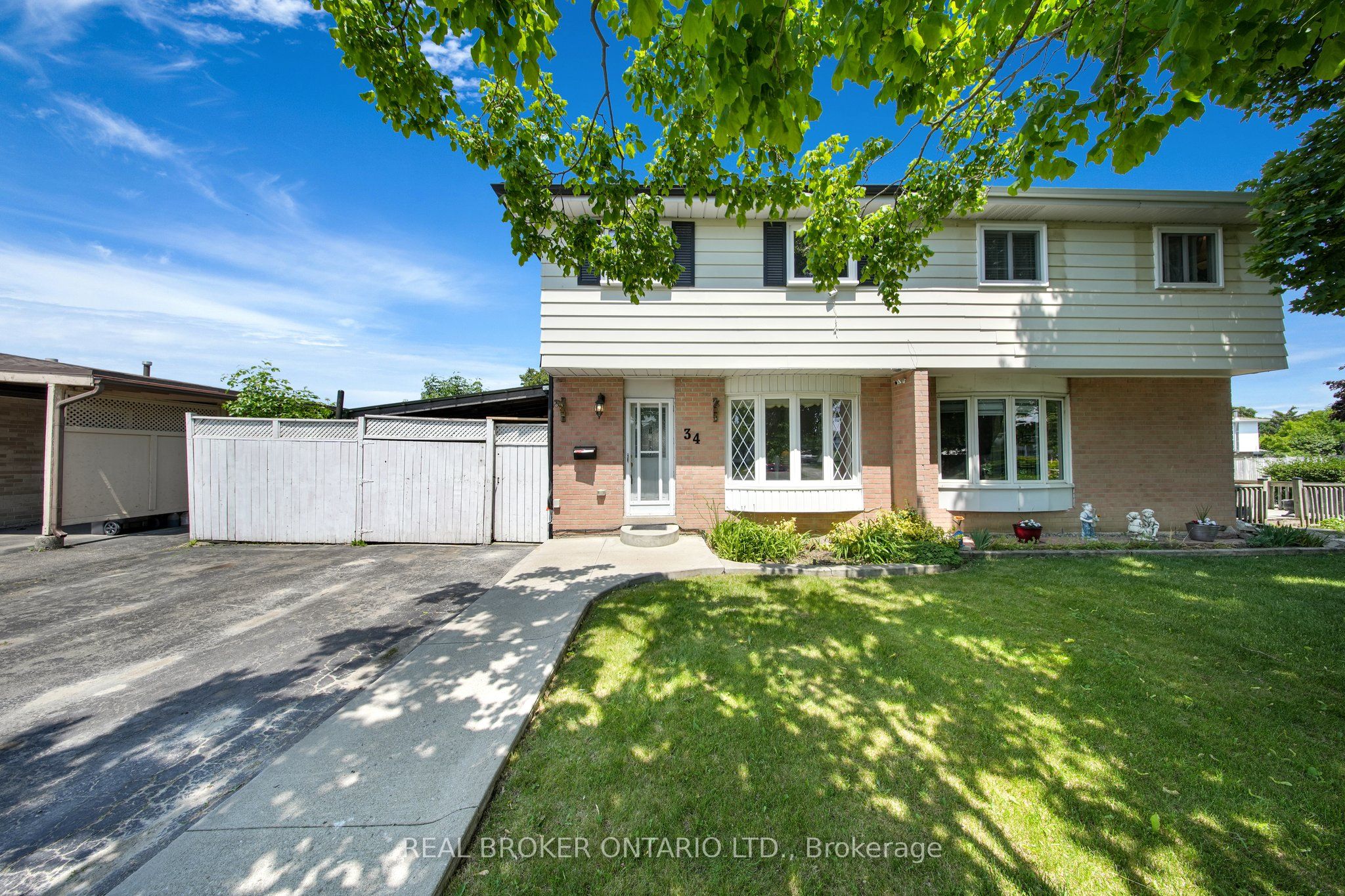34 Greenbriar Road Property Photo 1