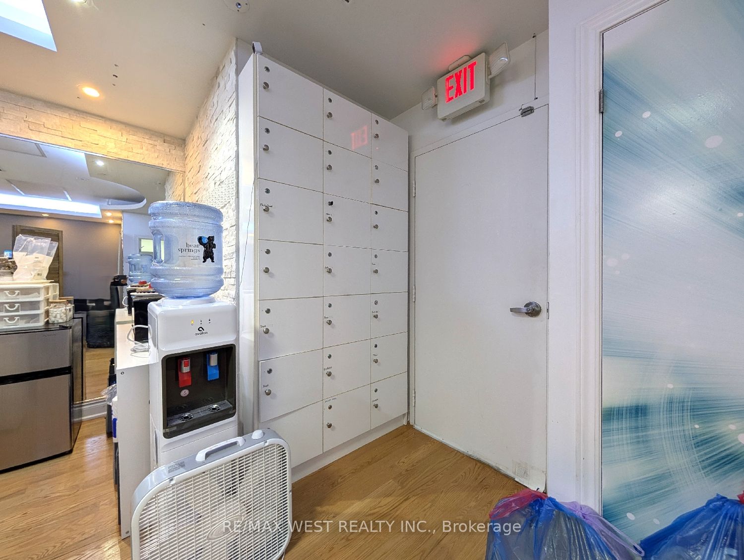 413 Keele Street Property Photo 16