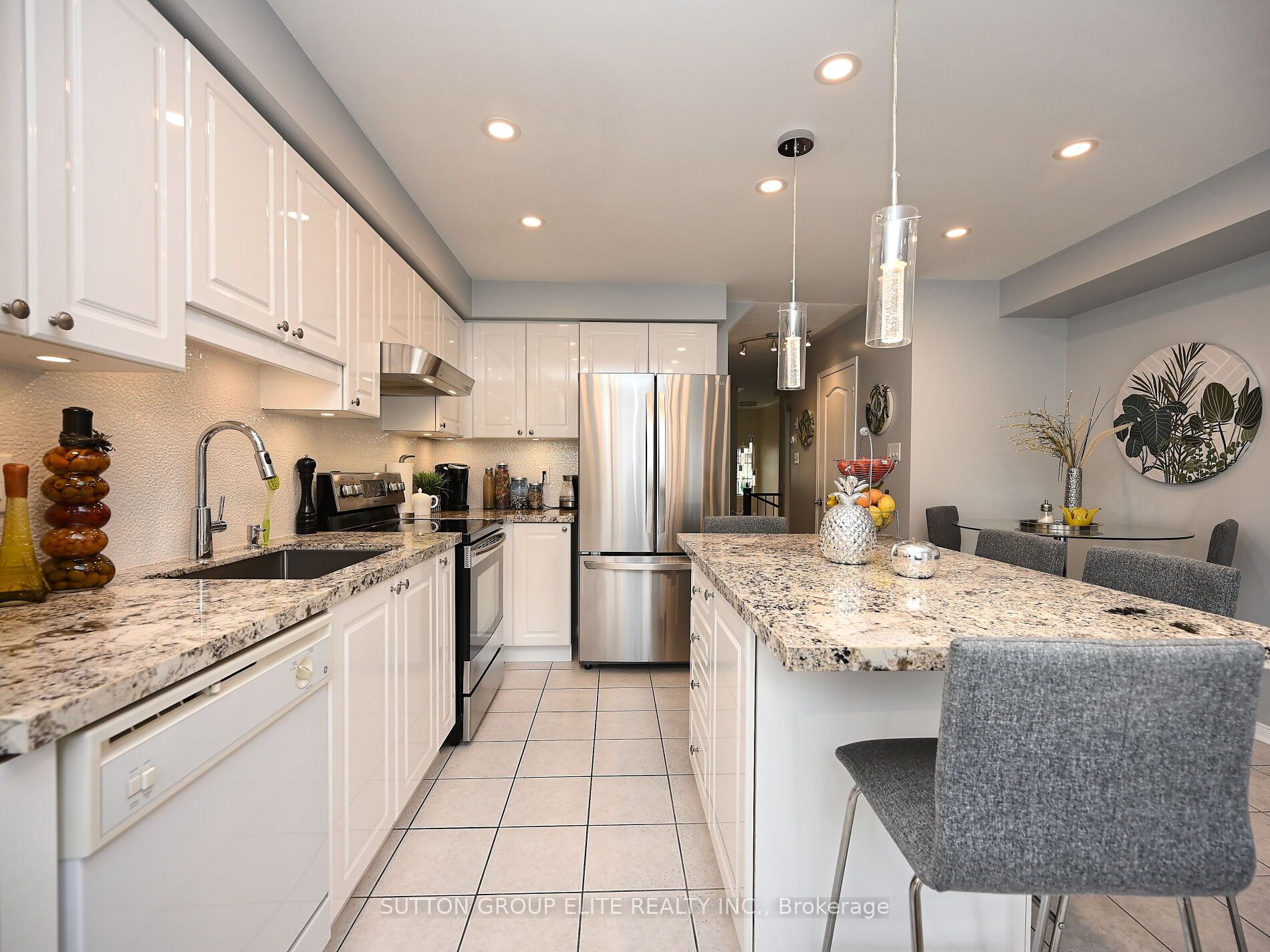 601 Shoreline Drive 48 Property Photo 11