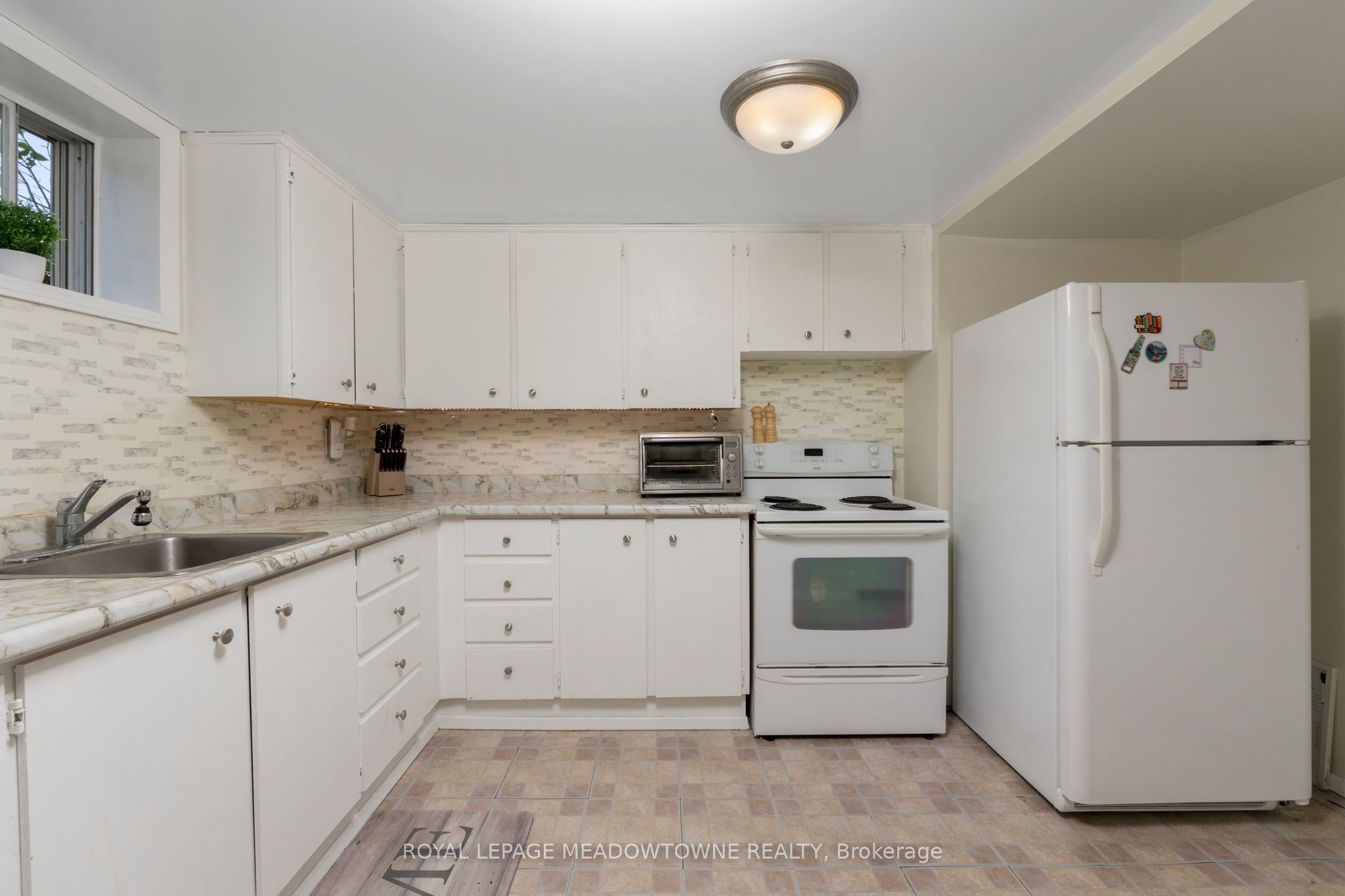 30 Lesbury Avenue Property Photo 28