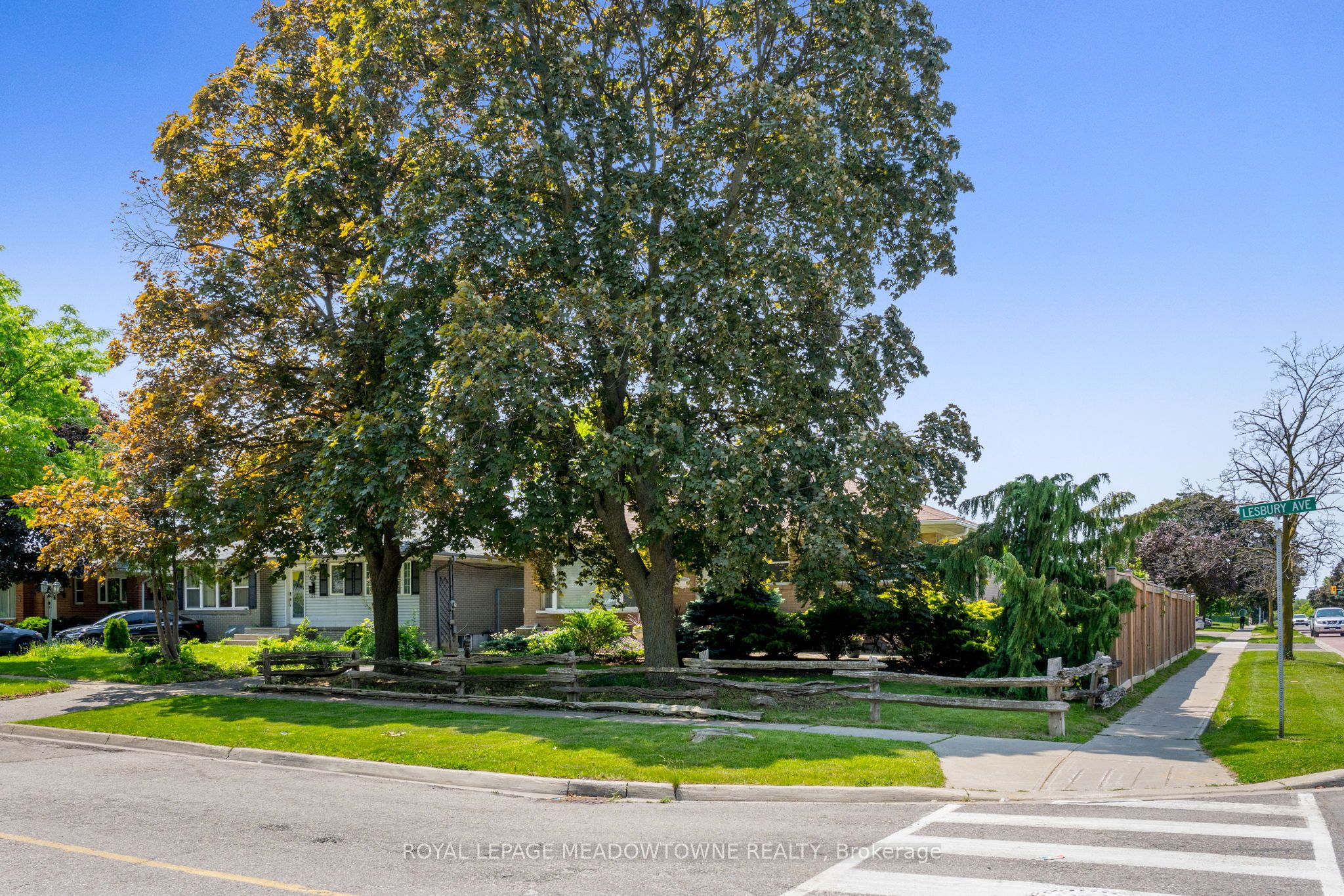 30 Lesbury Avenue Property Photo 34