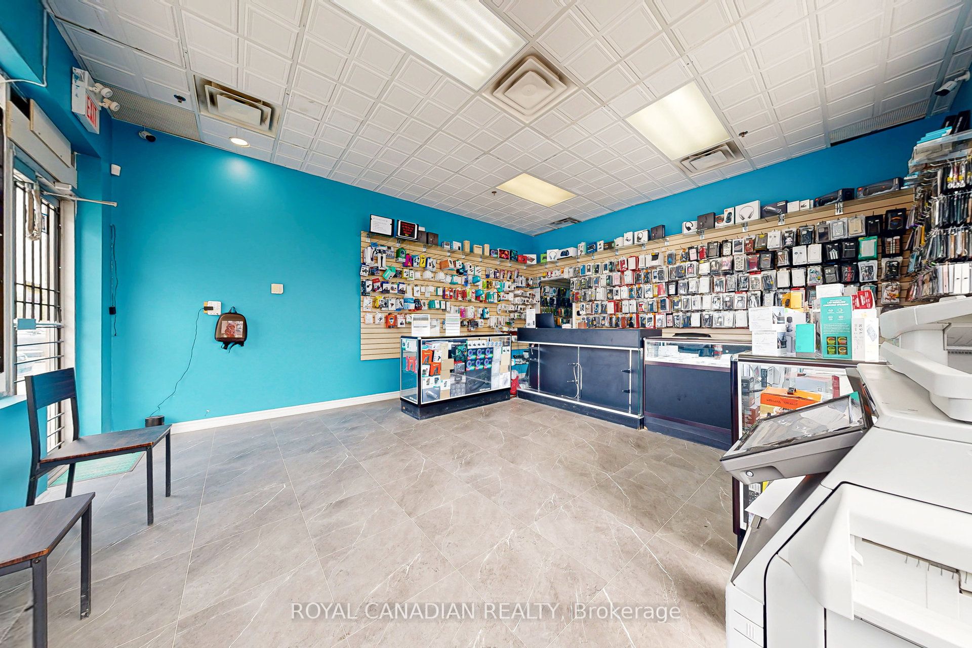 2955 Sandalwood Parkway E 15 Property Photo 12