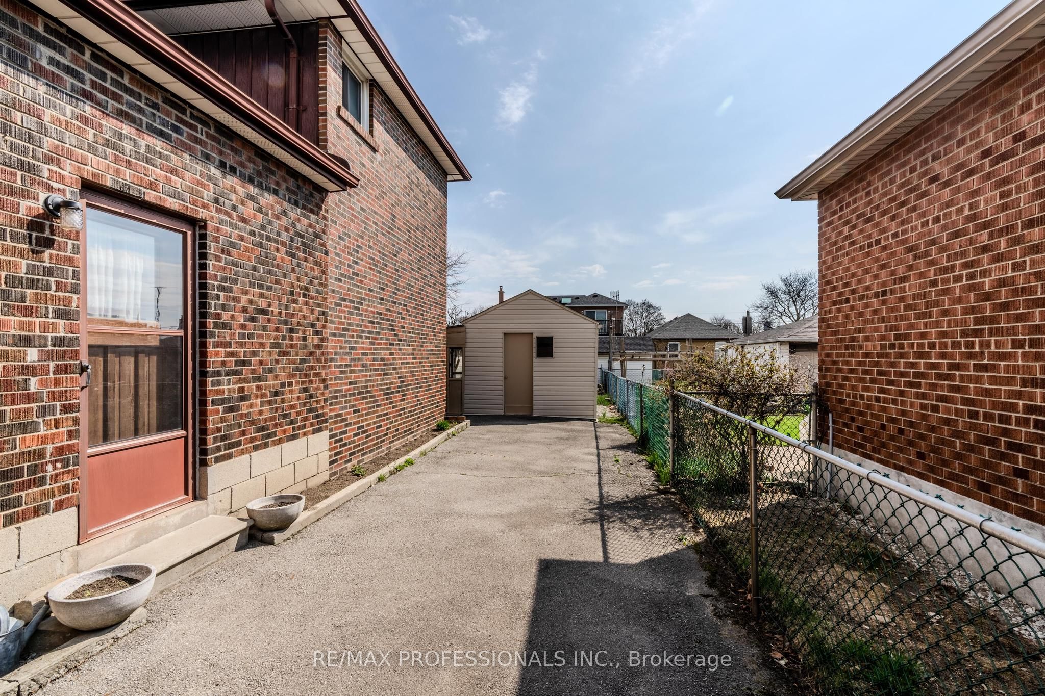 45 Chartwell Road Property Photo 11