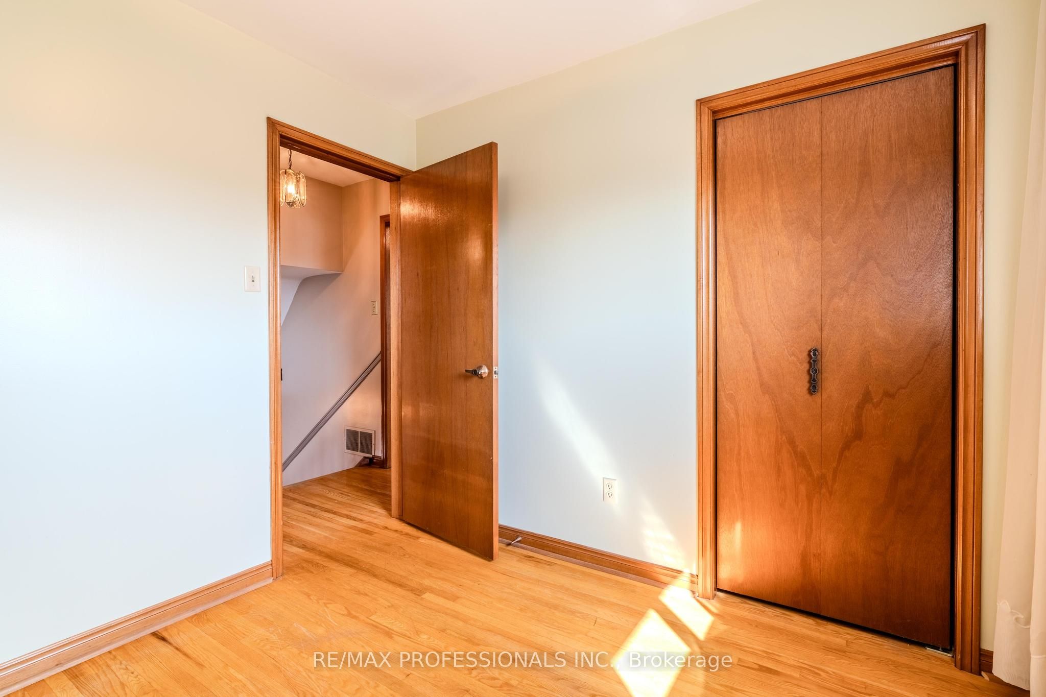 45 Chartwell Road Property Photo 16