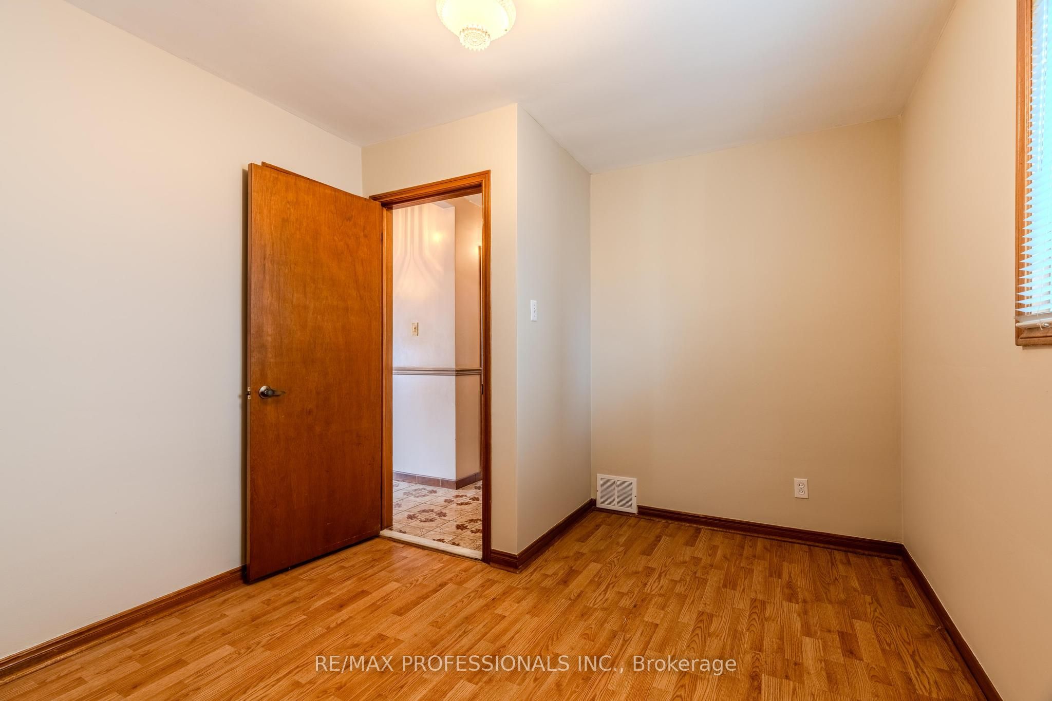 45 Chartwell Road Property Photo 32