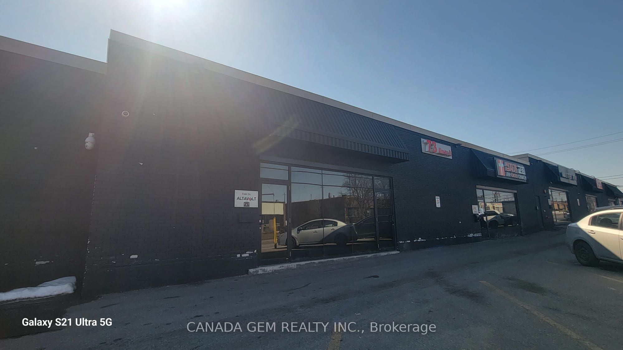#3 - 73 Alness - commercial Street Property Photo 1
