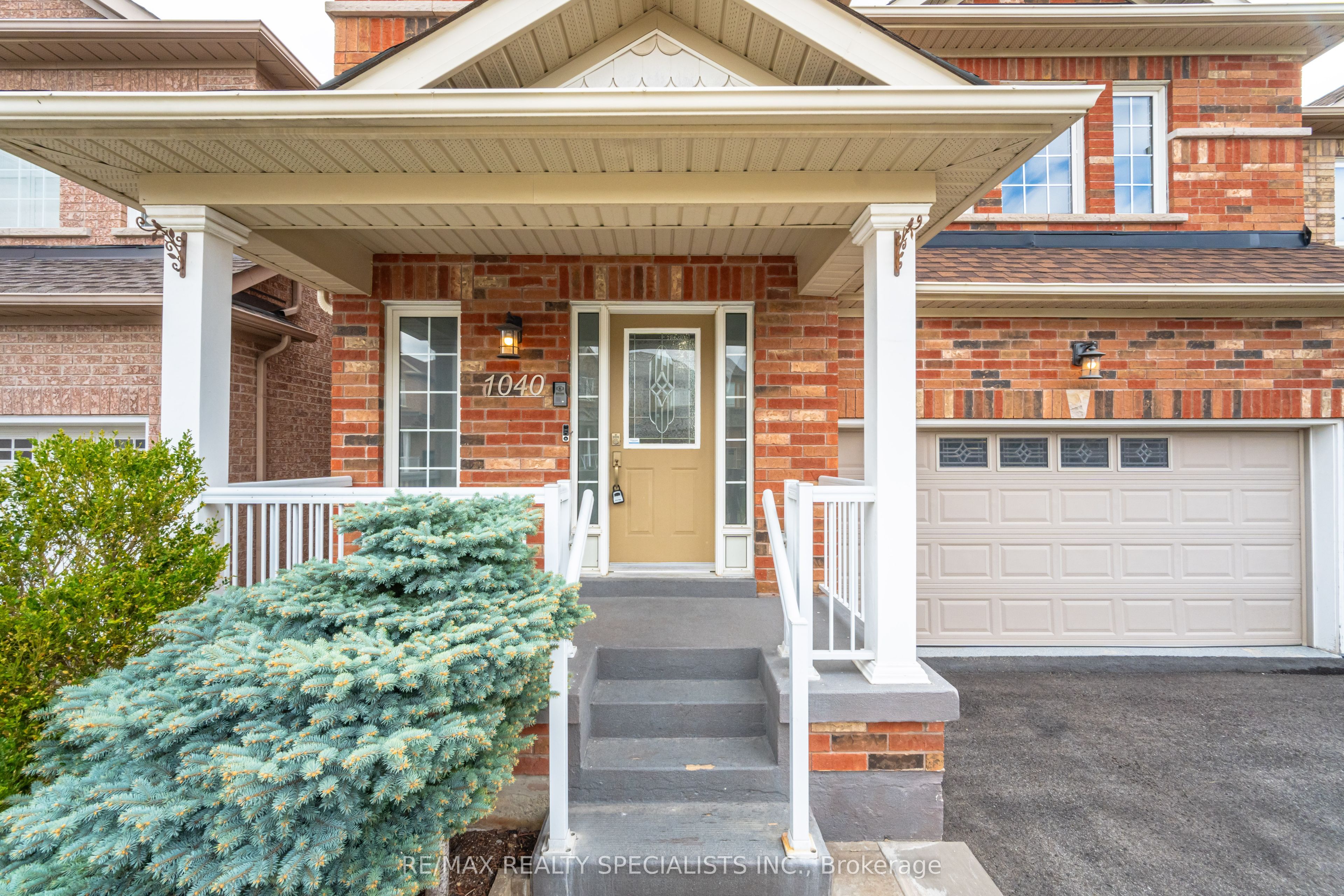 1040 Eager Road Property Photo 2
