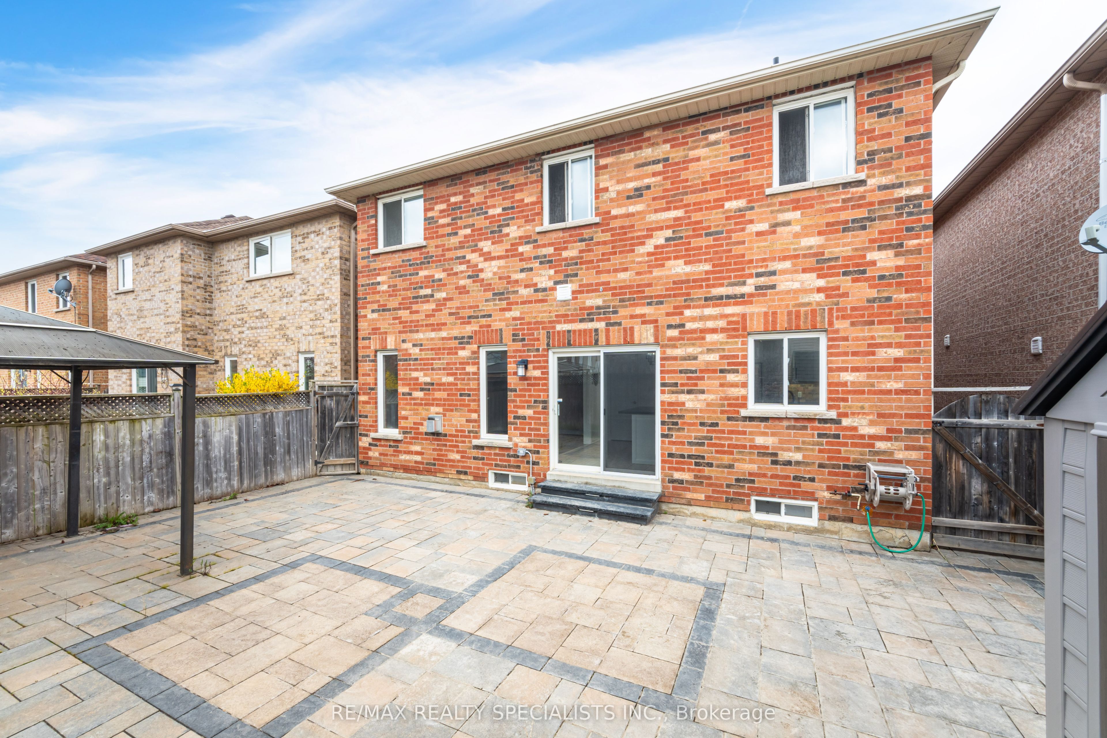 1040 Eager Road Property Photo 34