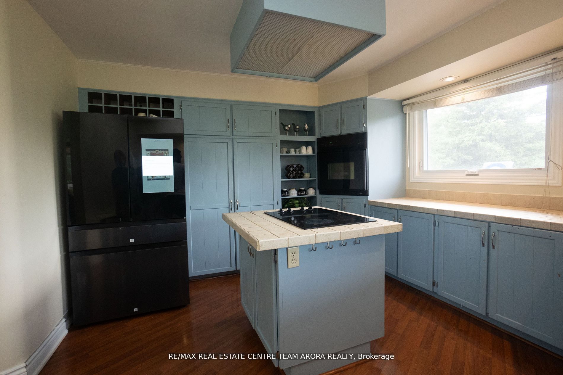 10799 15 Side Road Property Photo 12