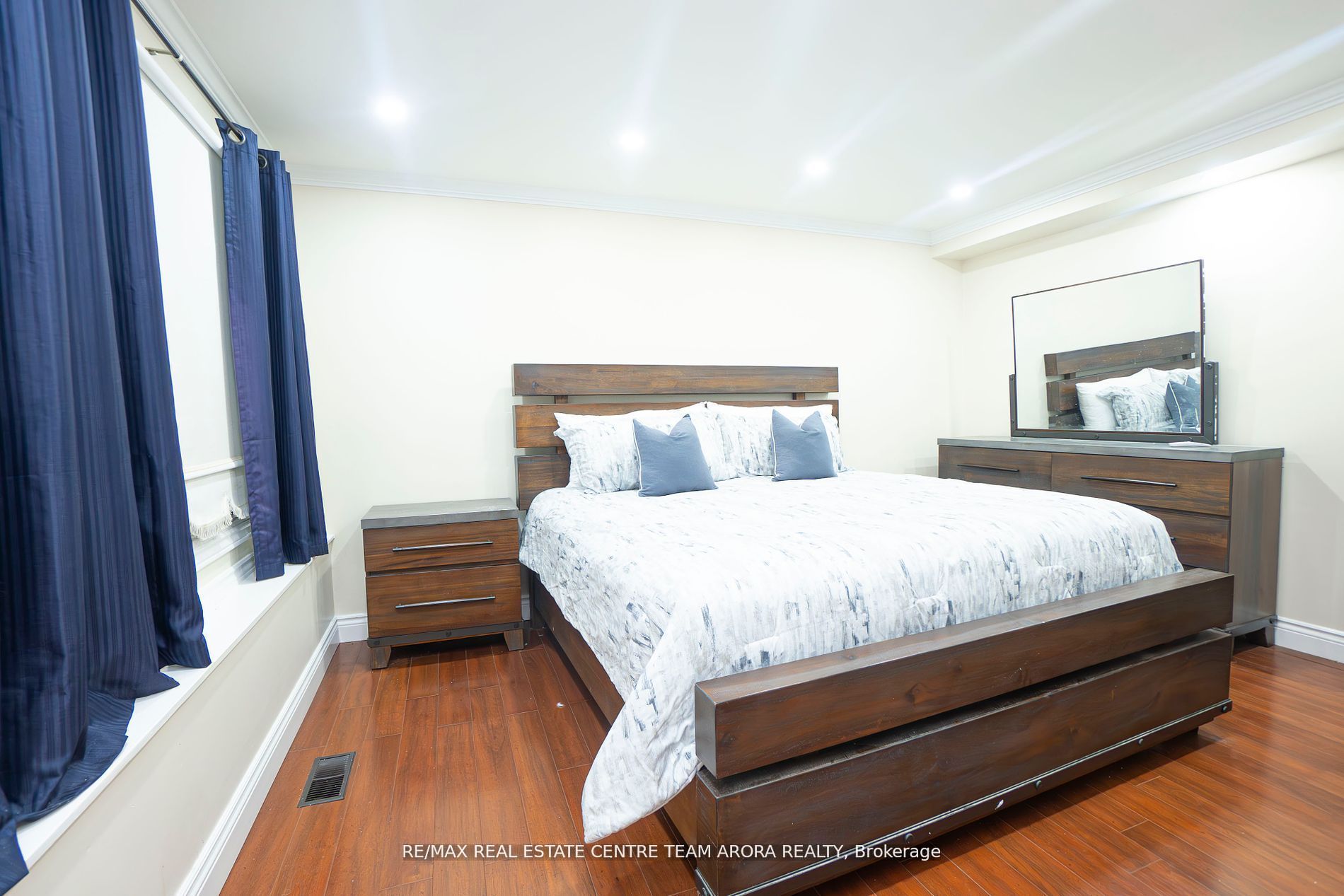 10799 15 Side Road Property Photo 25