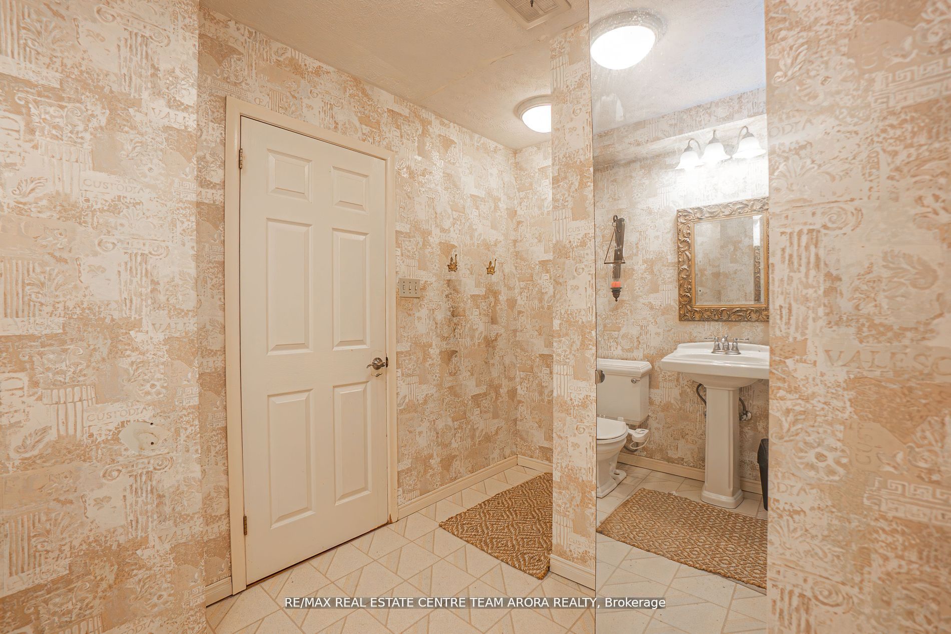 10799 15 Side Road Property Photo 26