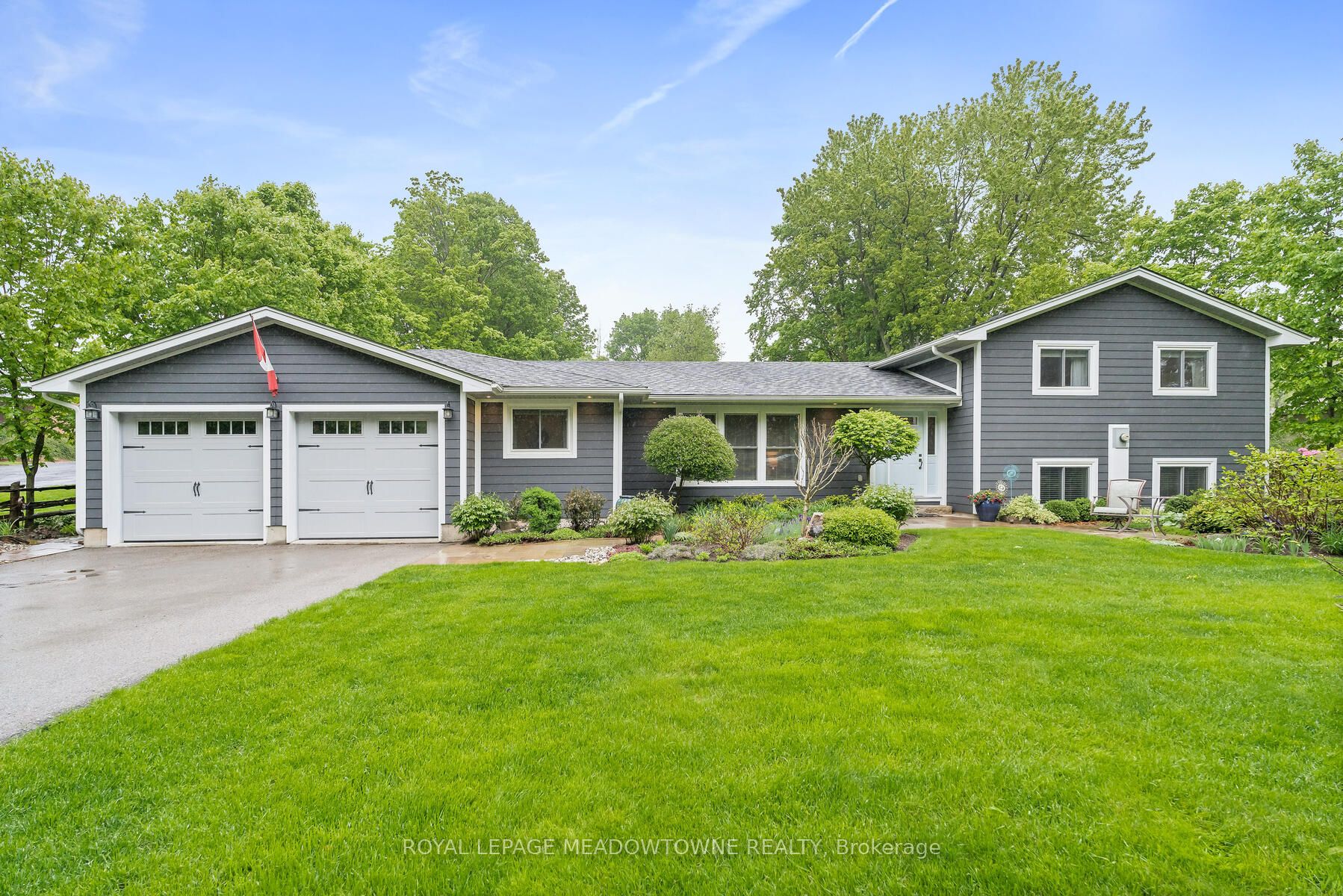 13609 Sixth Line Property Photo 1